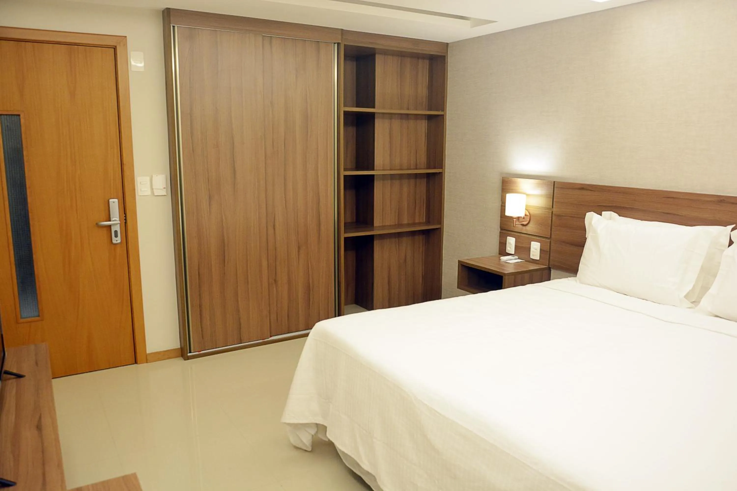 Photo of the whole room, Bed in Pituba Praiamar Hotel