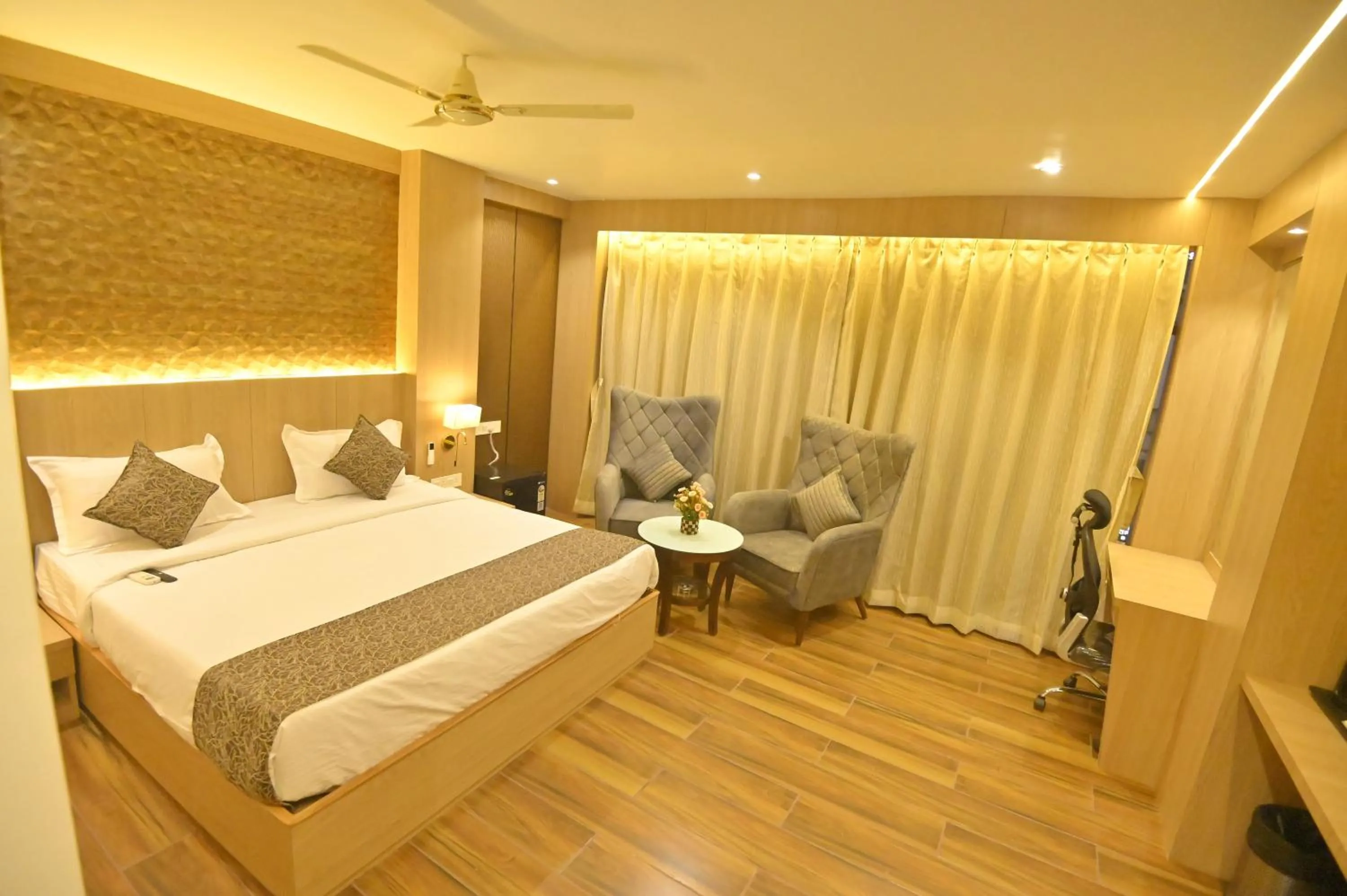Superior Double Room - single occupancy in Hotel JK palace