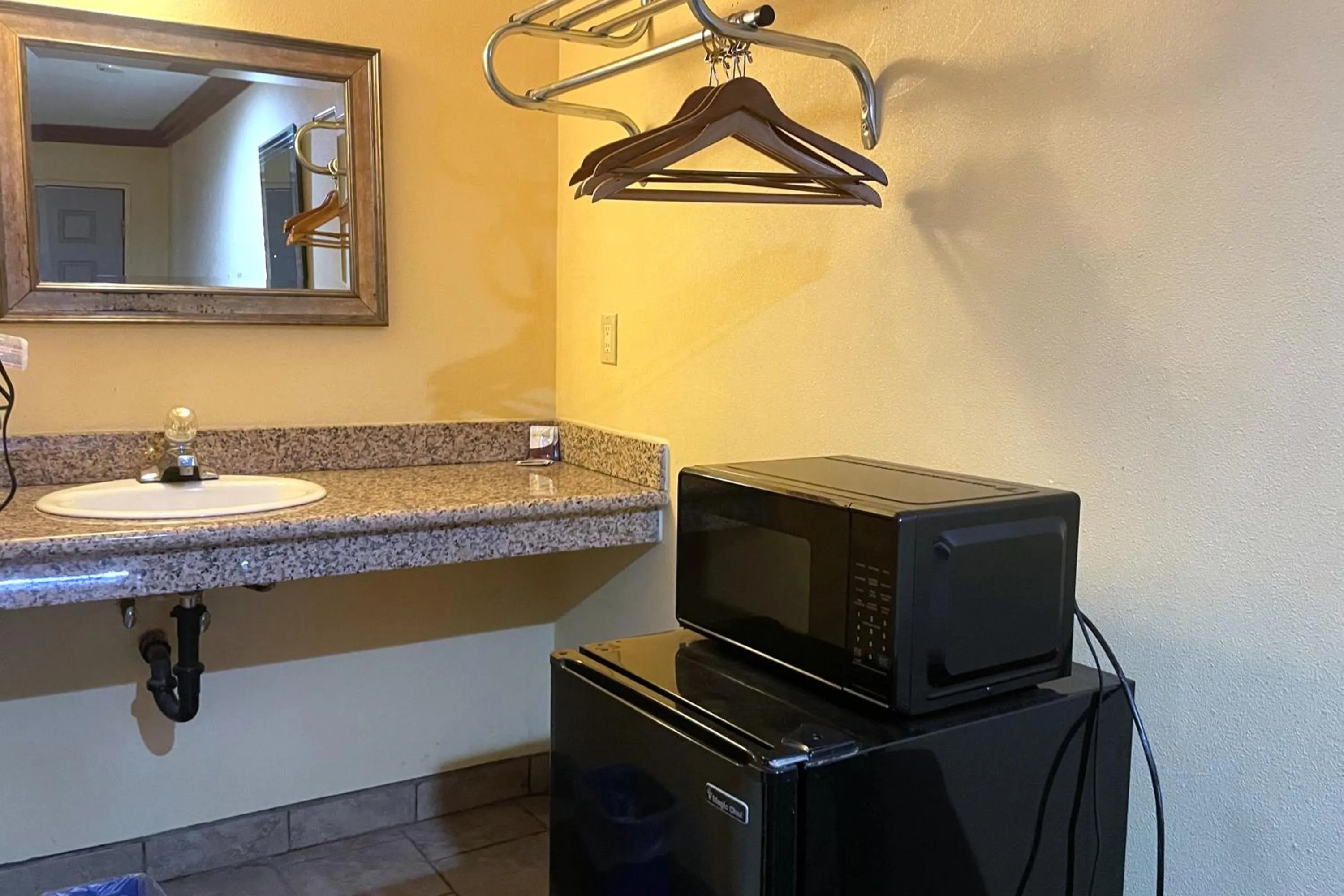 Area and facilities in Sunstar Inn Los Banos near I-5