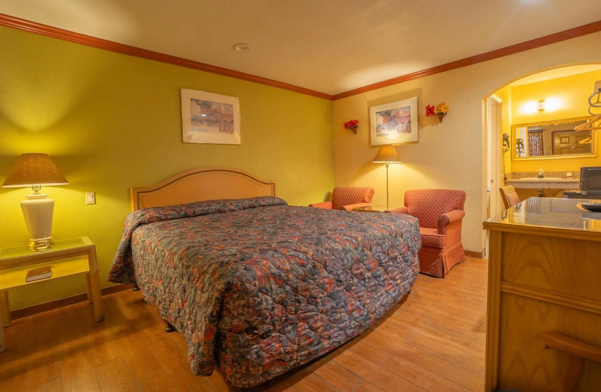 Bedroom, Bed in Sunstar Inn