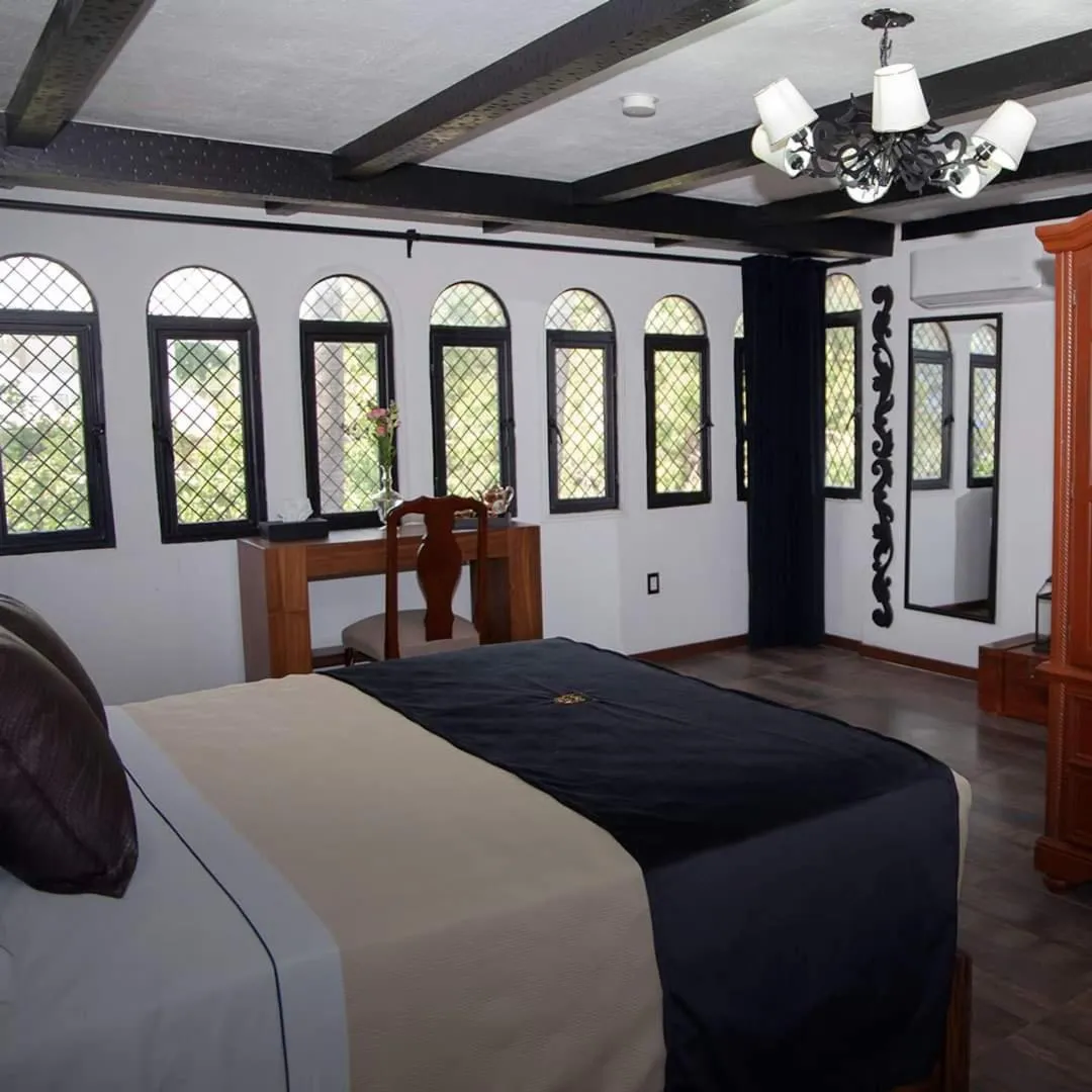 Bedroom, Bed in Hotel Boutique La Mansión Guadalajara