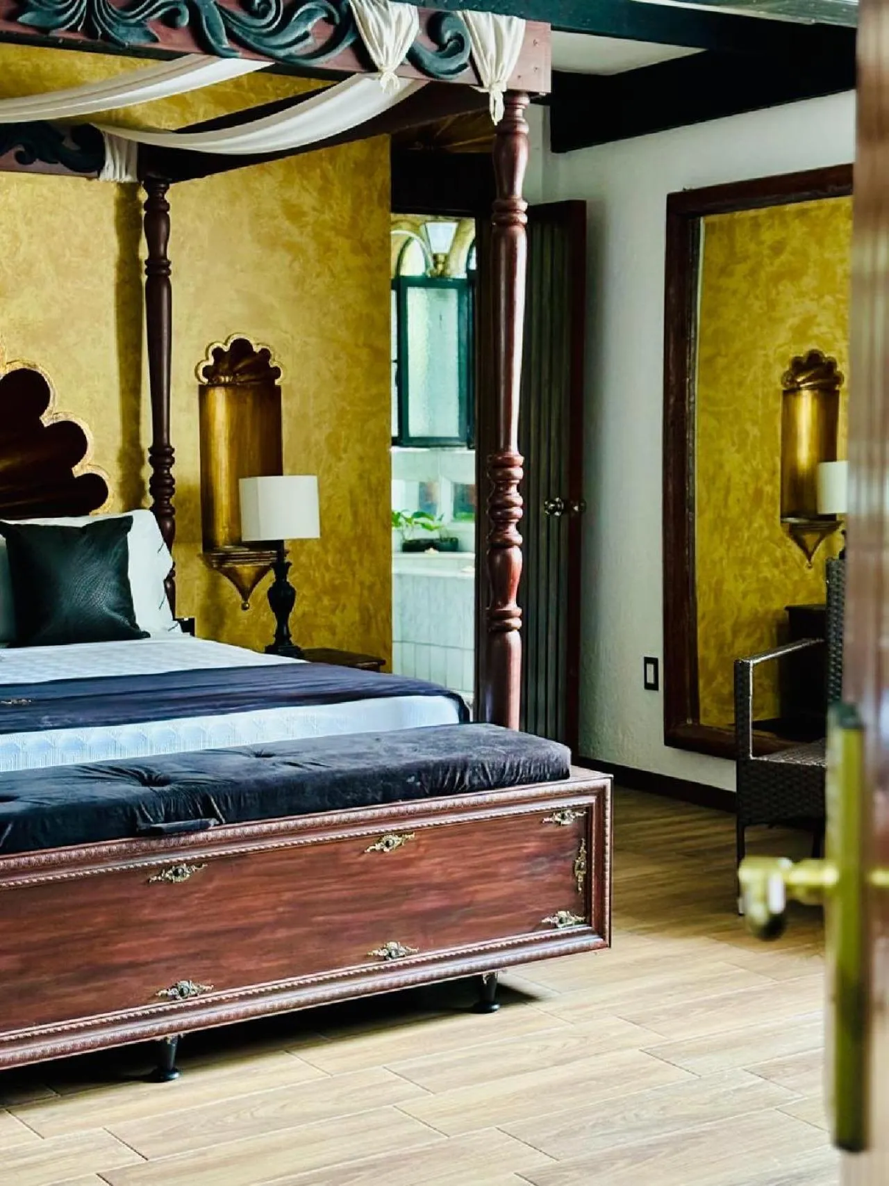 Bedroom, Bed in Hotel Boutique La Mansión Guadalajara