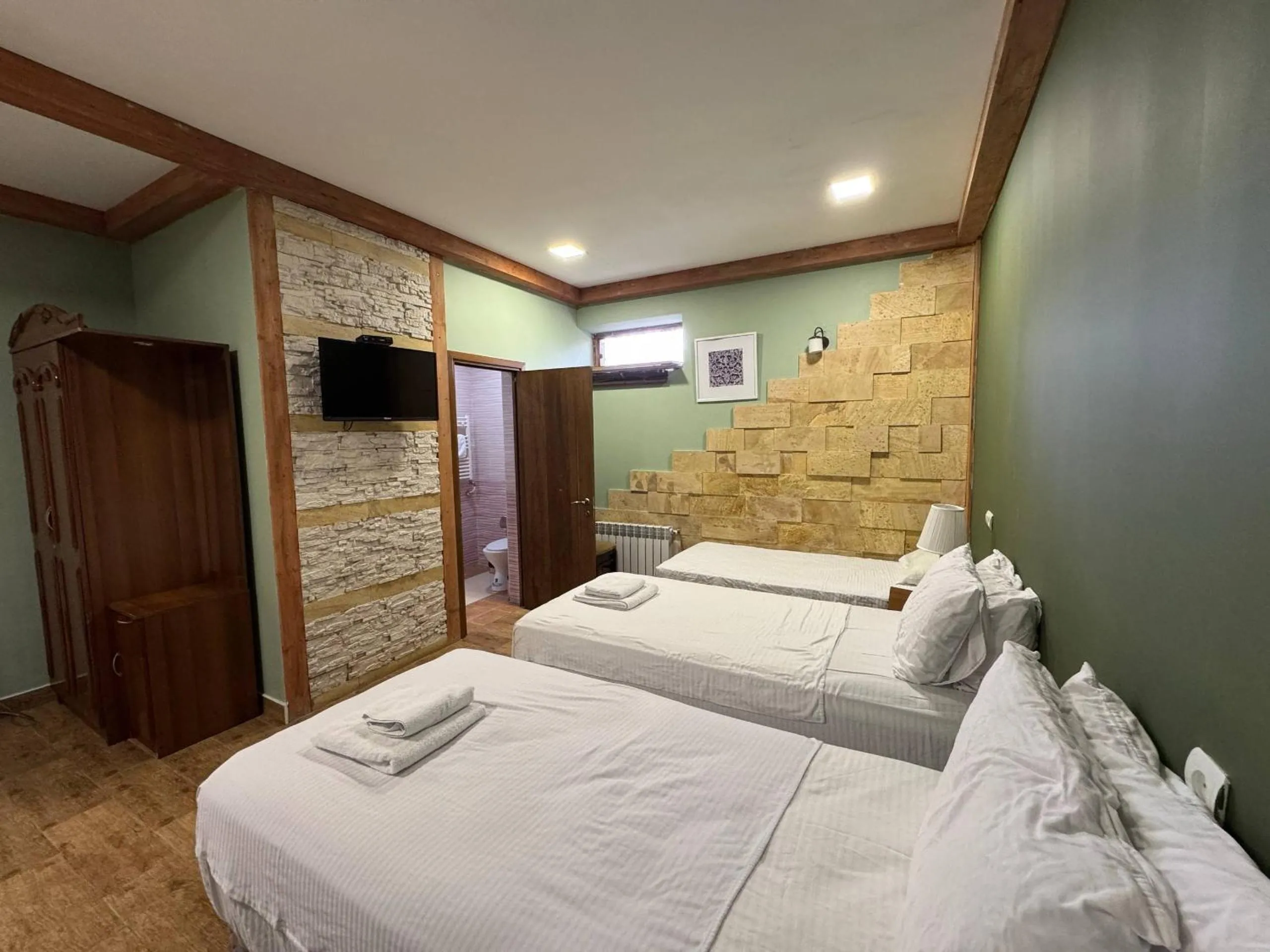 Kefilyan Family Hotel
