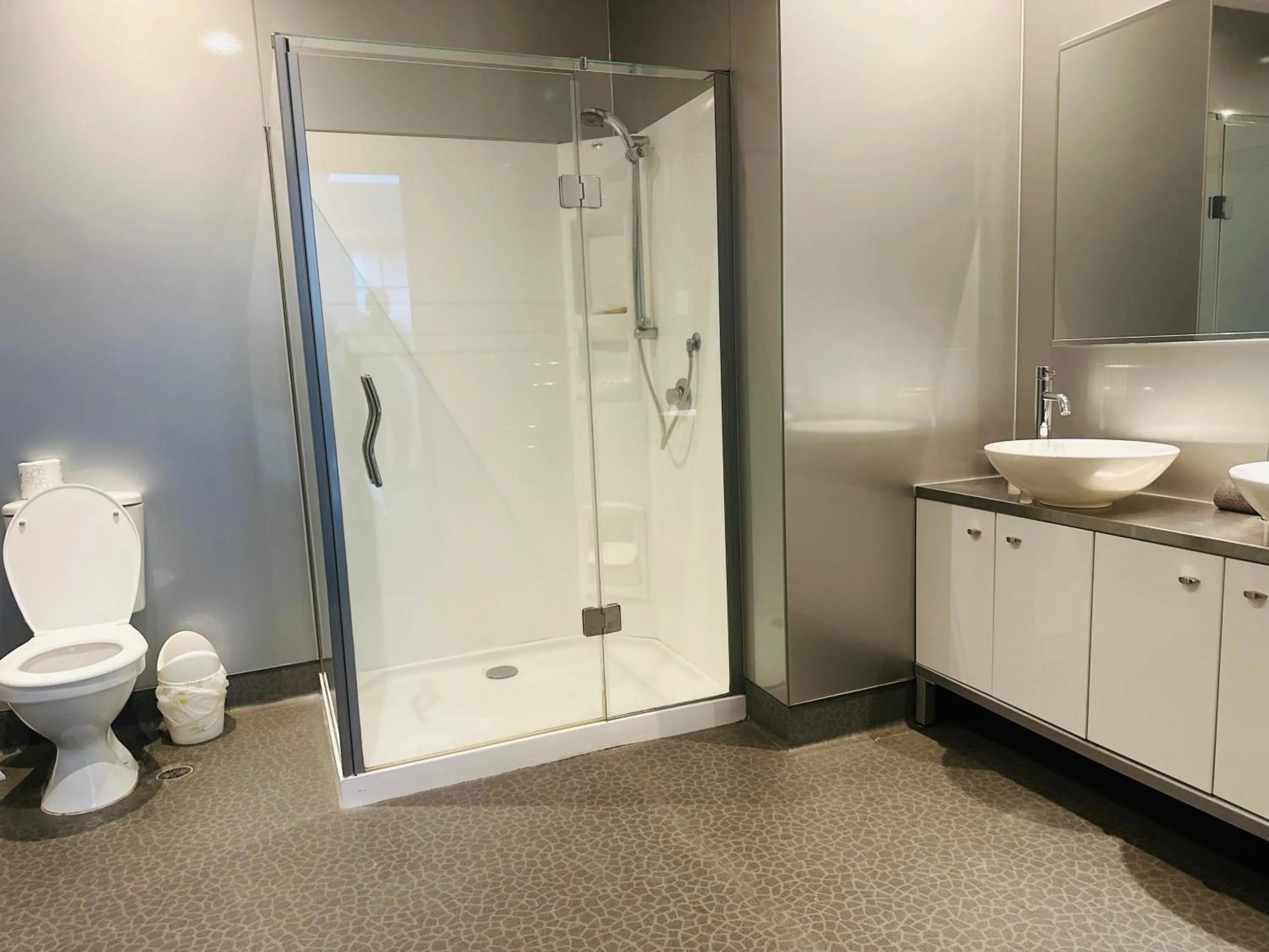 Bathroom in Gamma Hotel