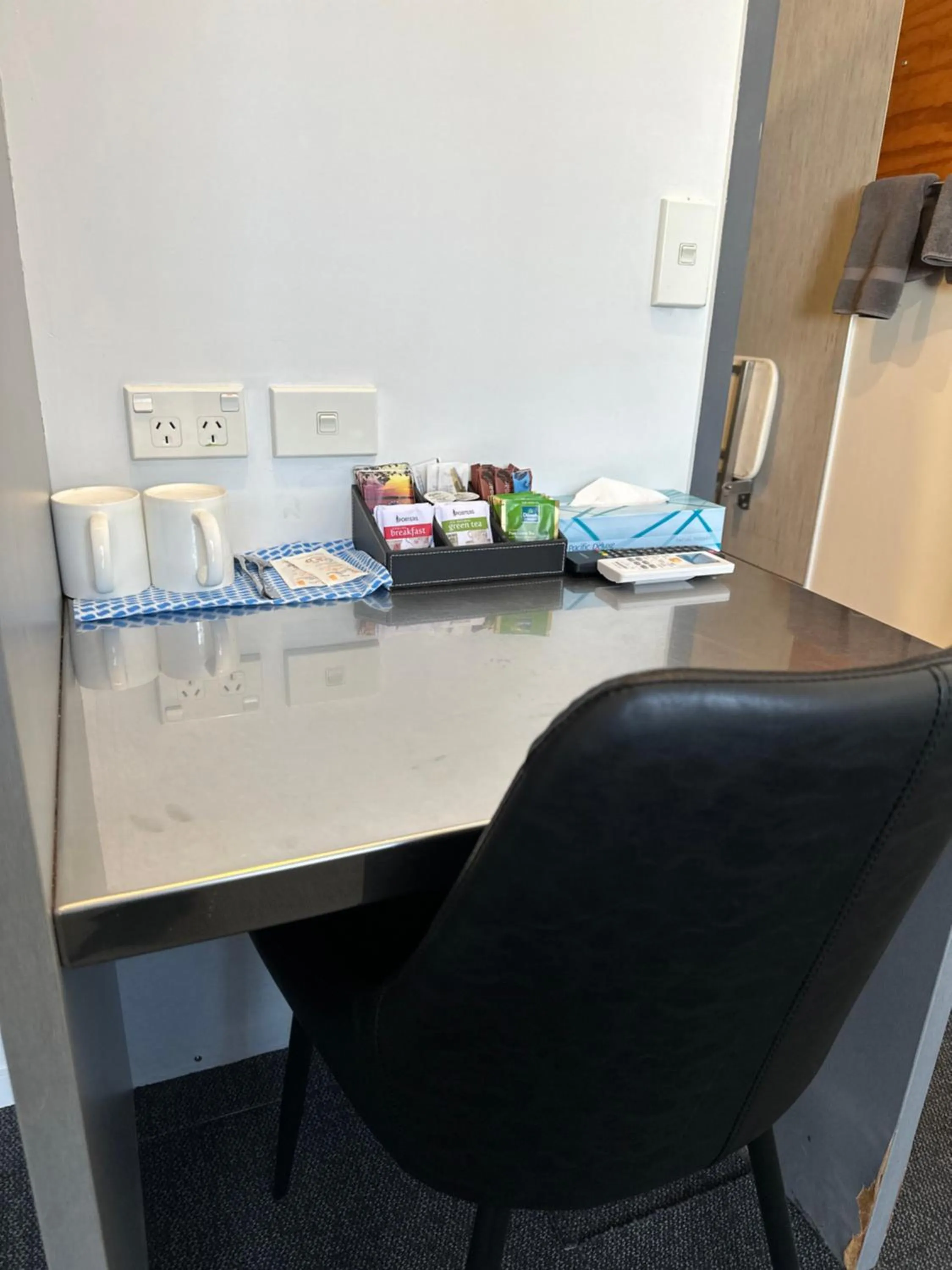 Coffee/tea facilities in Gamma Hotel