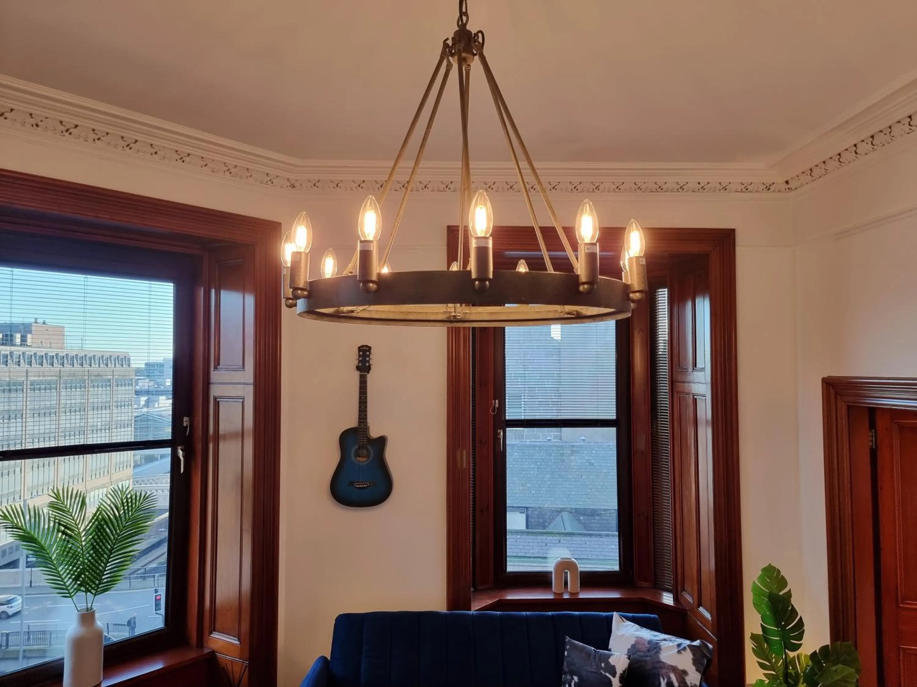 Luxury 2 bedroom city centre apartment with panoramic views and high ceilings