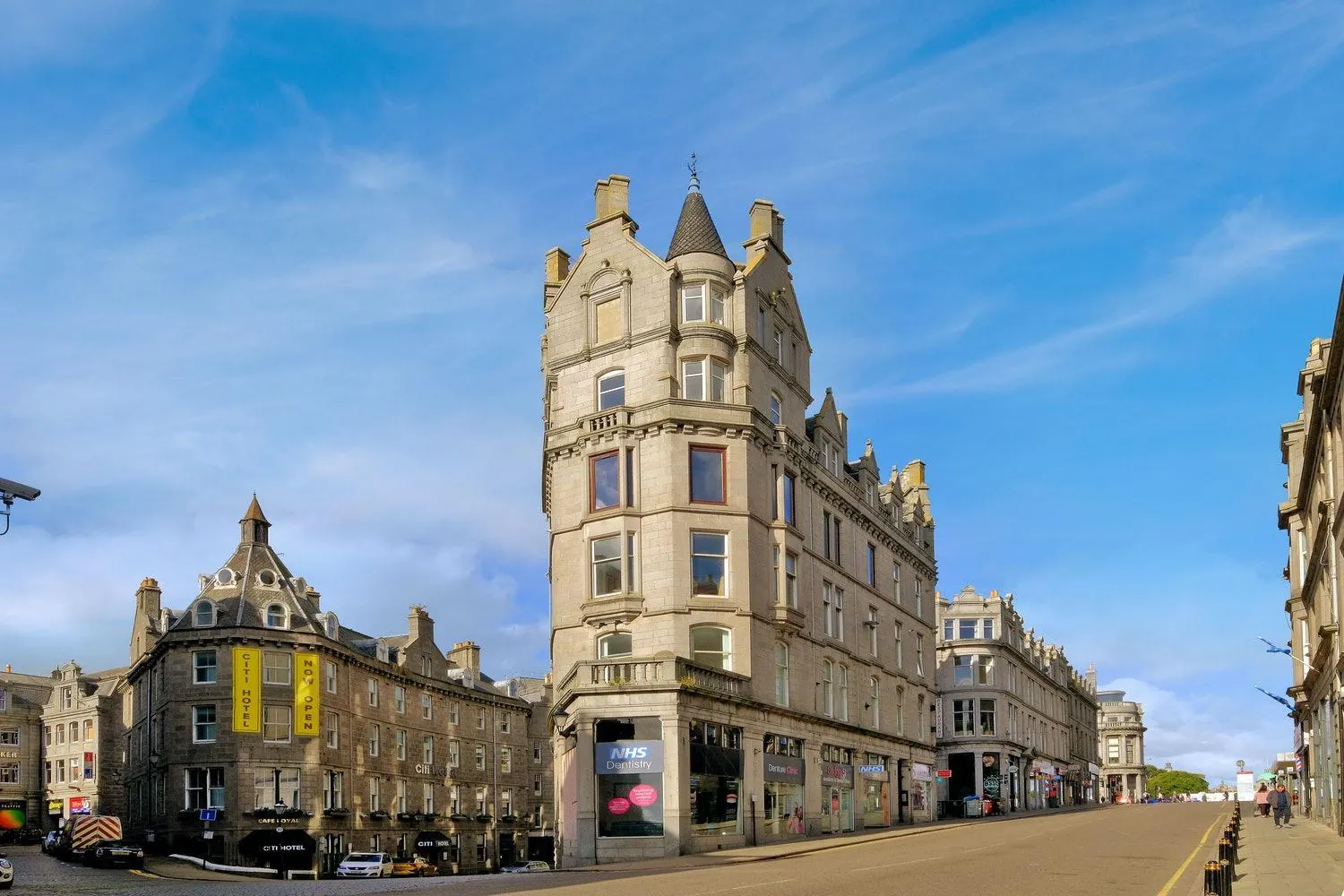 Property building in Luxury 2 bedroom city centre apartment with panoramic views and high ceilings