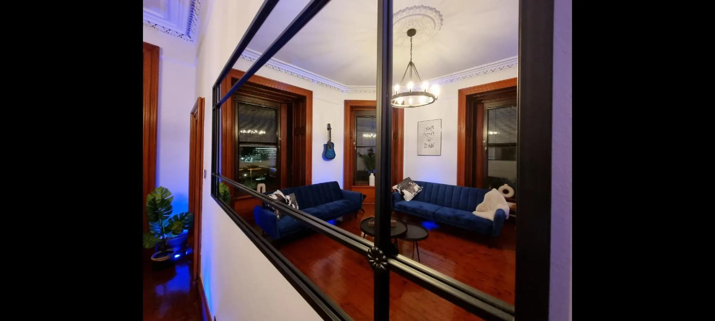 Luxury 2 bedroom city centre apartment with panoramic views and high ceilings