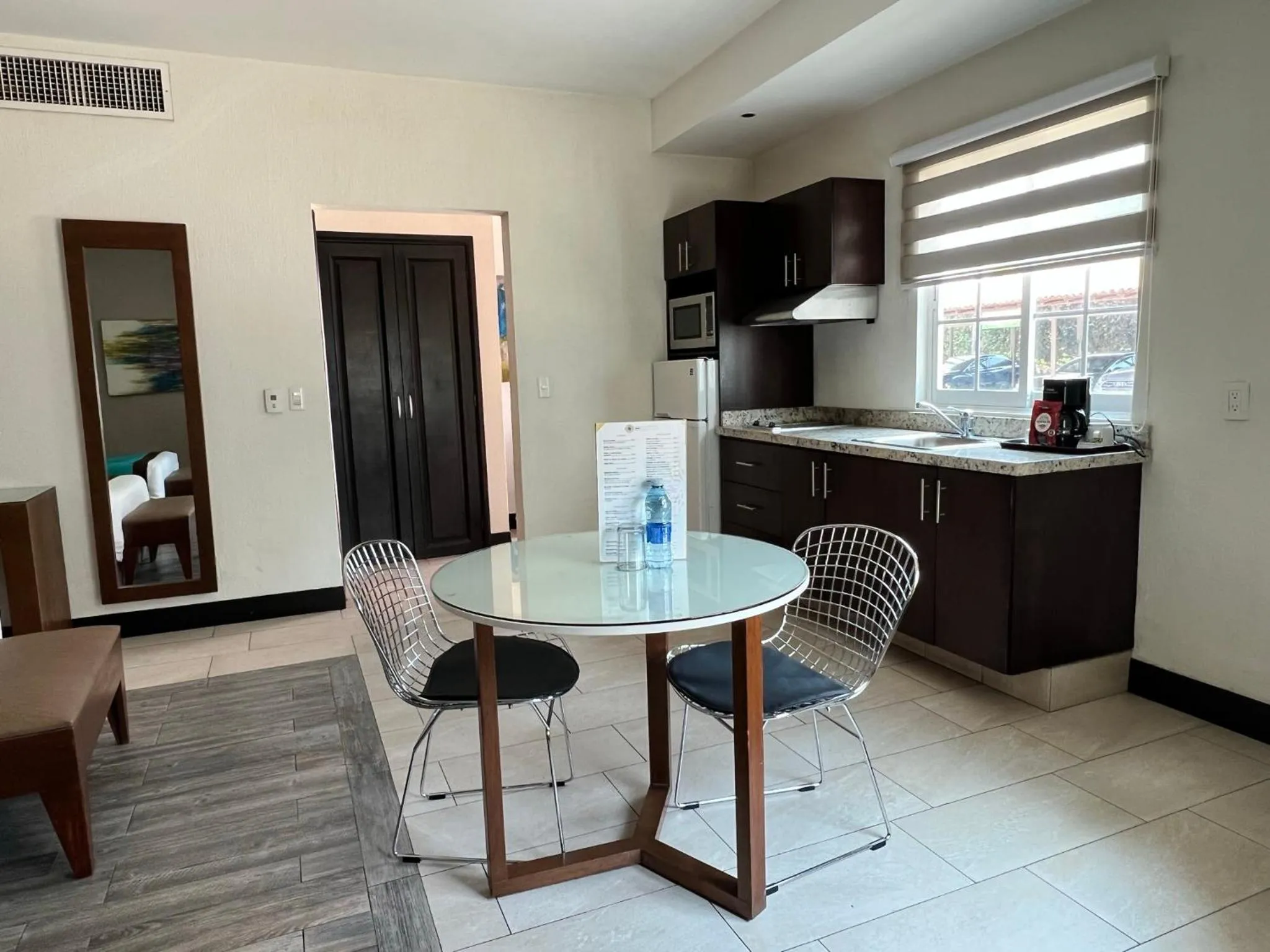 Kitchen or kitchenette in Áurea Hotel and Suites