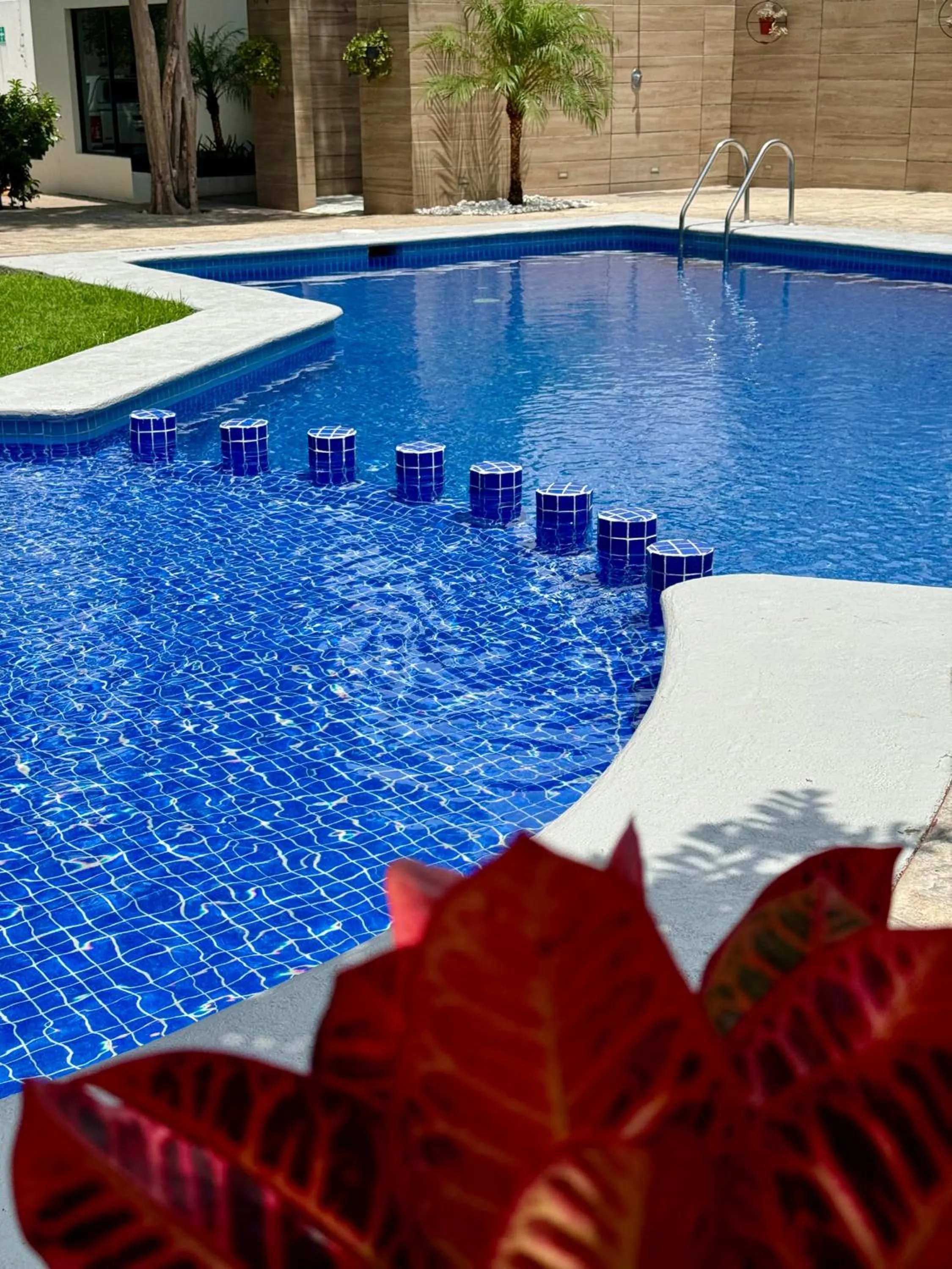Pool view in Áurea Hotel and Suites