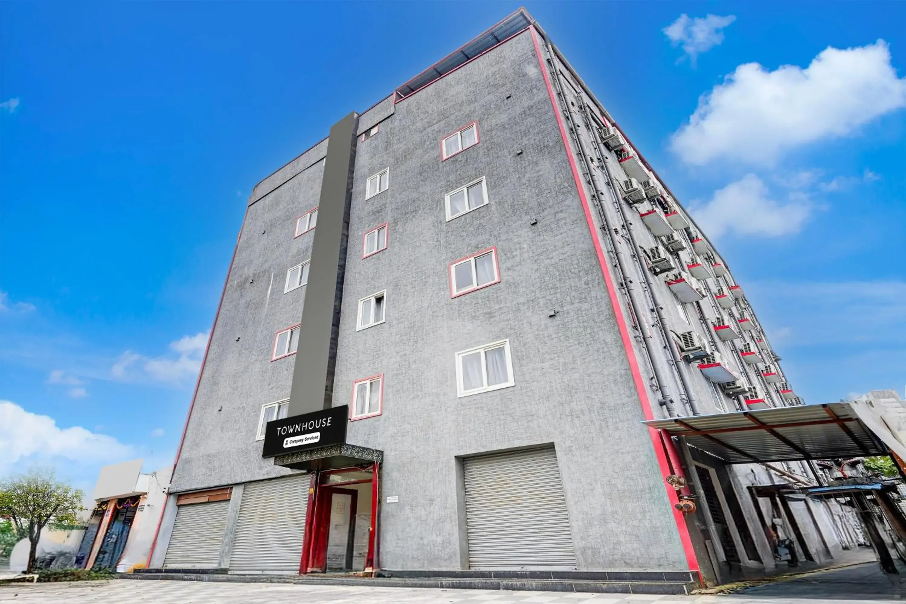 Facade/entrance in Super Townhouse Tirupati Facade/entrance in Super Townhouse Tirupati