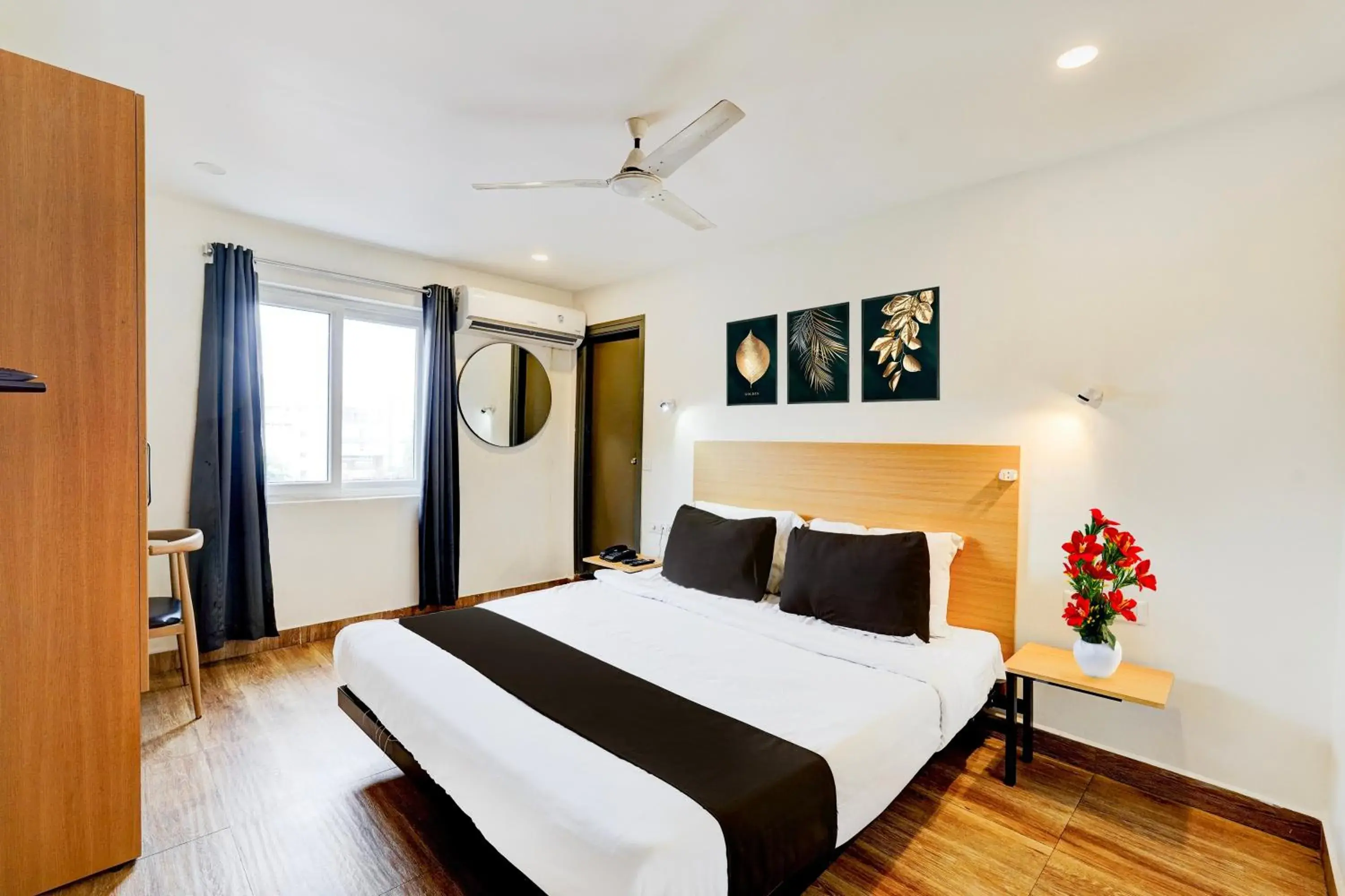 Bedroom, Bed in Super Townhouse Tirupati Bedroom, Bed in Super Townhouse Tirupati