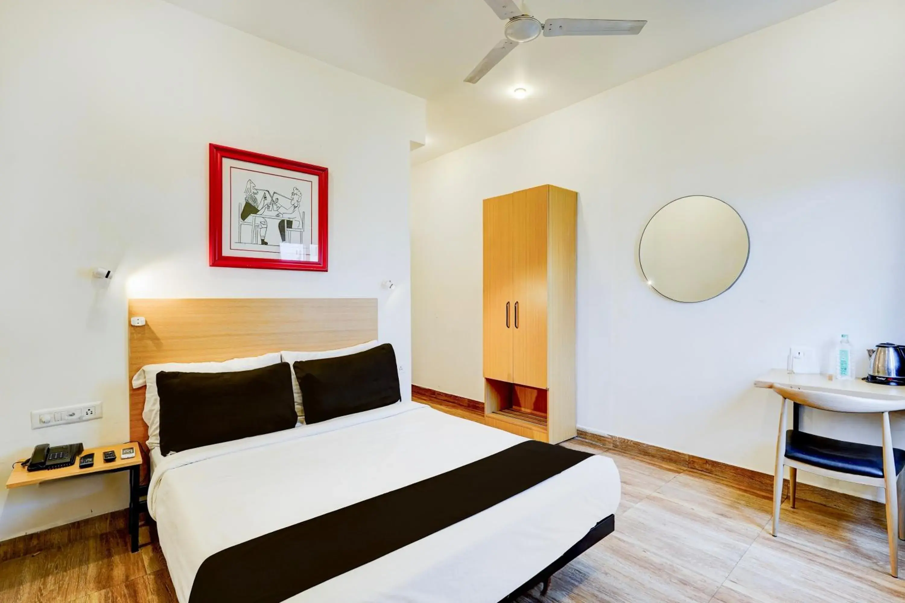 Bedroom, Bed in Super Townhouse Tirupati Bedroom, Bed in Super Townhouse Tirupati
