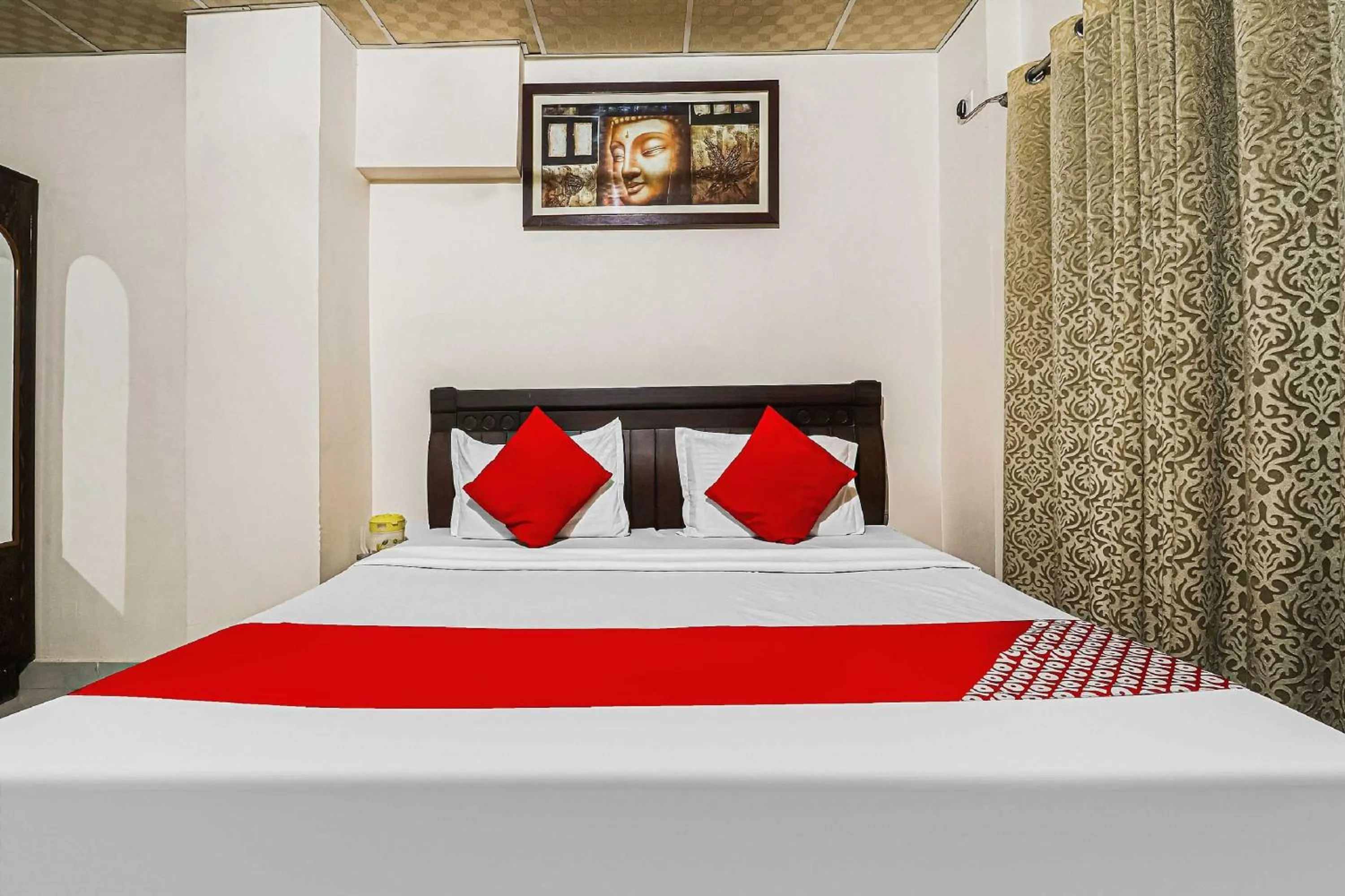 Bedroom in Hotel O Townhouse