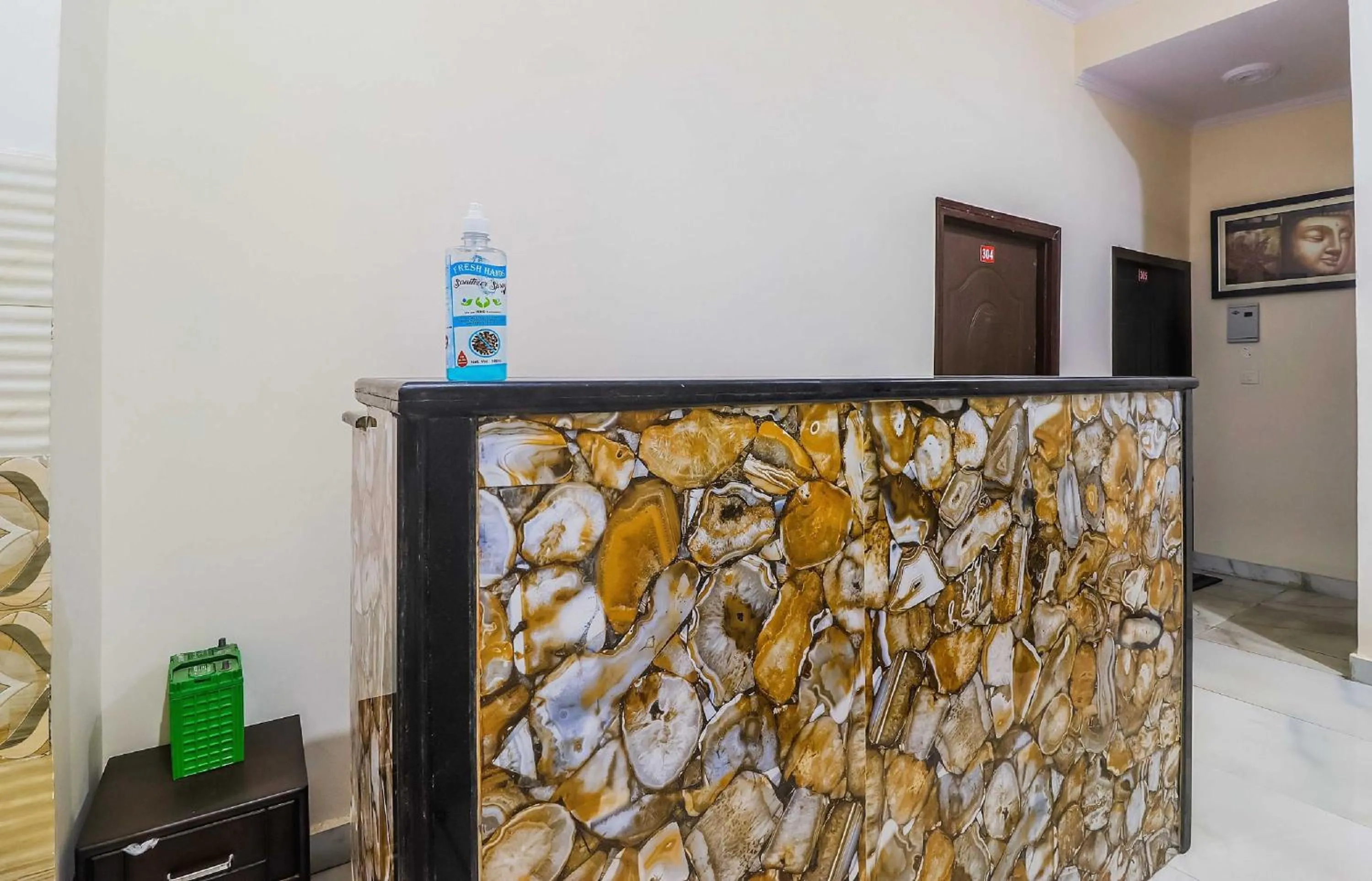 Lobby or reception in Hotel O Townhouse