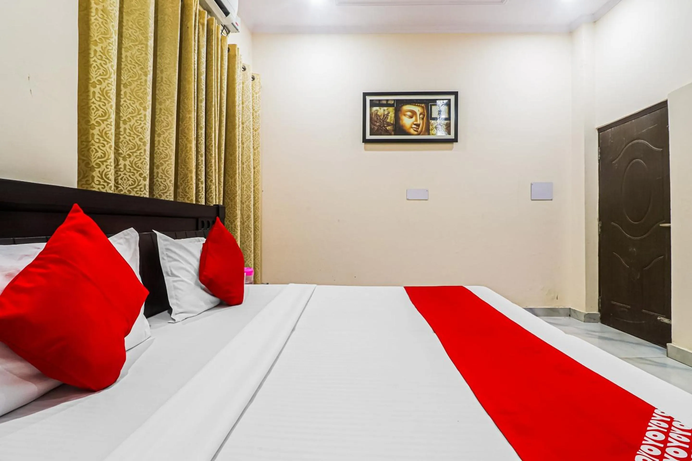 Bedroom in Hotel O Townhouse
