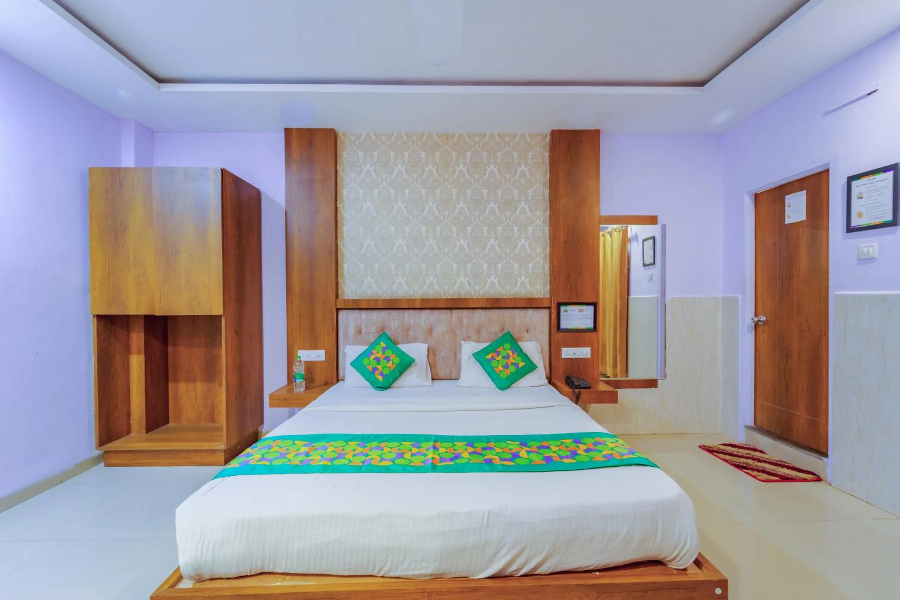 Bed in Treebo Royal Empire Indore