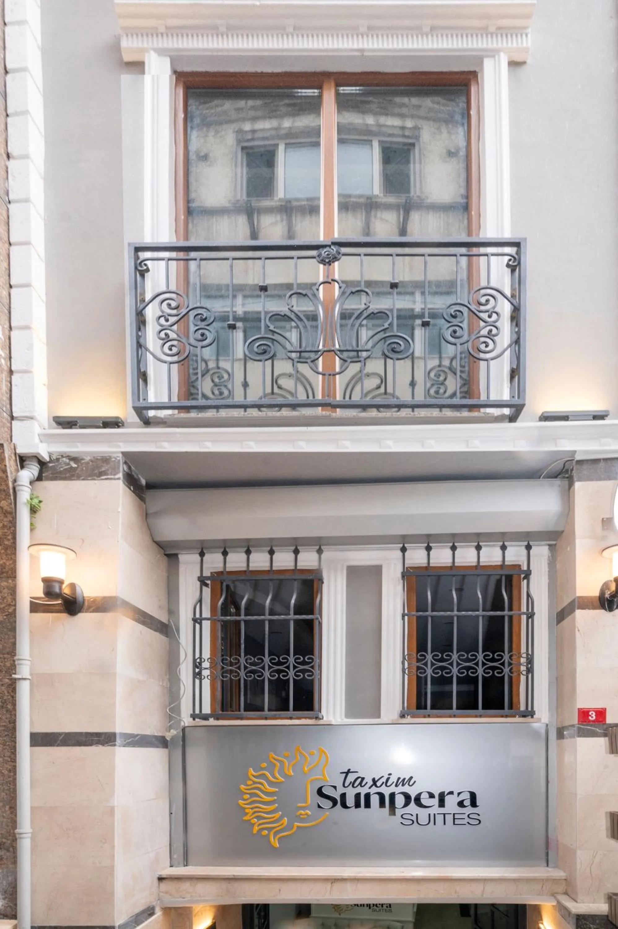 Facade/entrance in Taxim Sunpera Suites