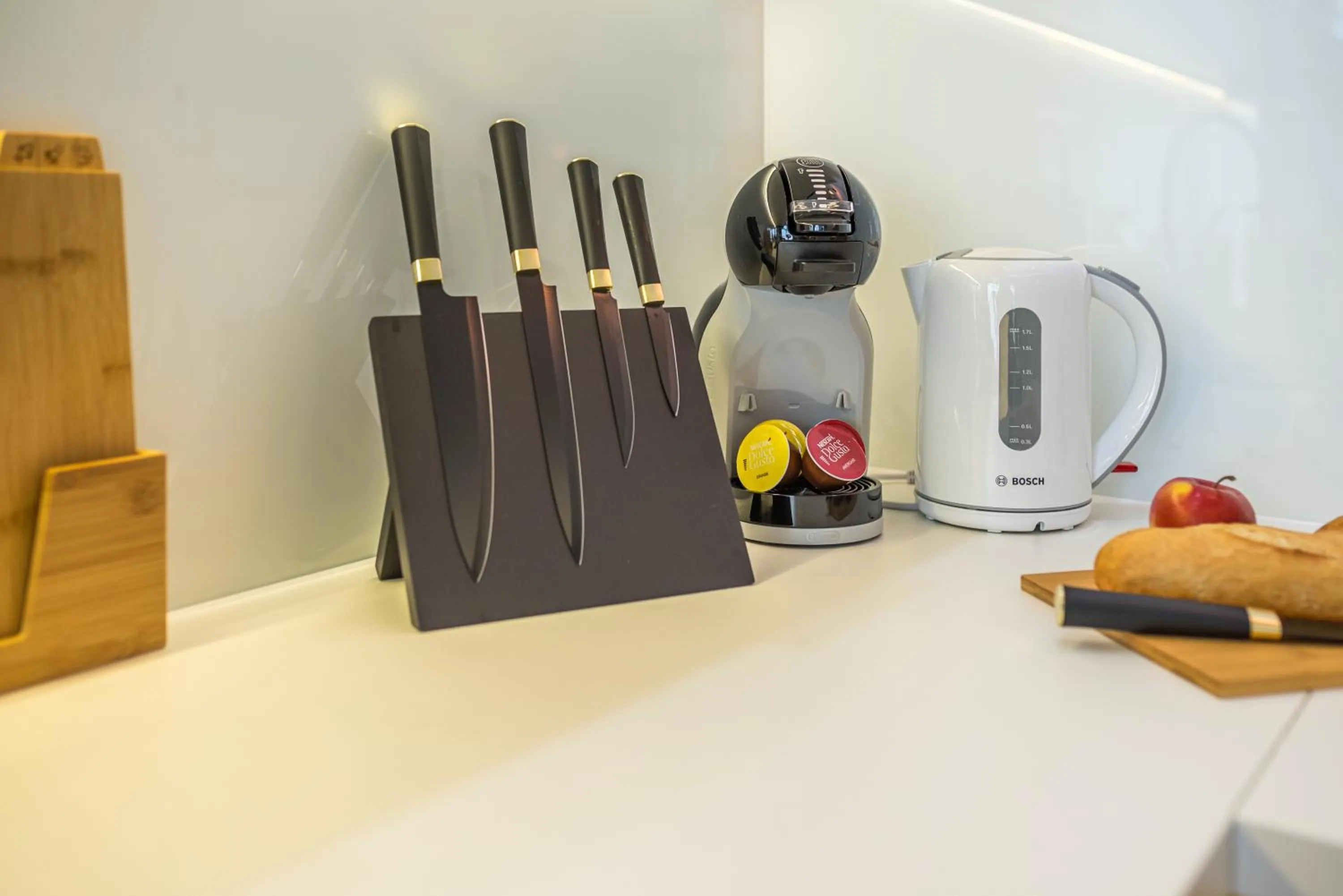 Kitchen or kitchenette in Q18 ApartHotel