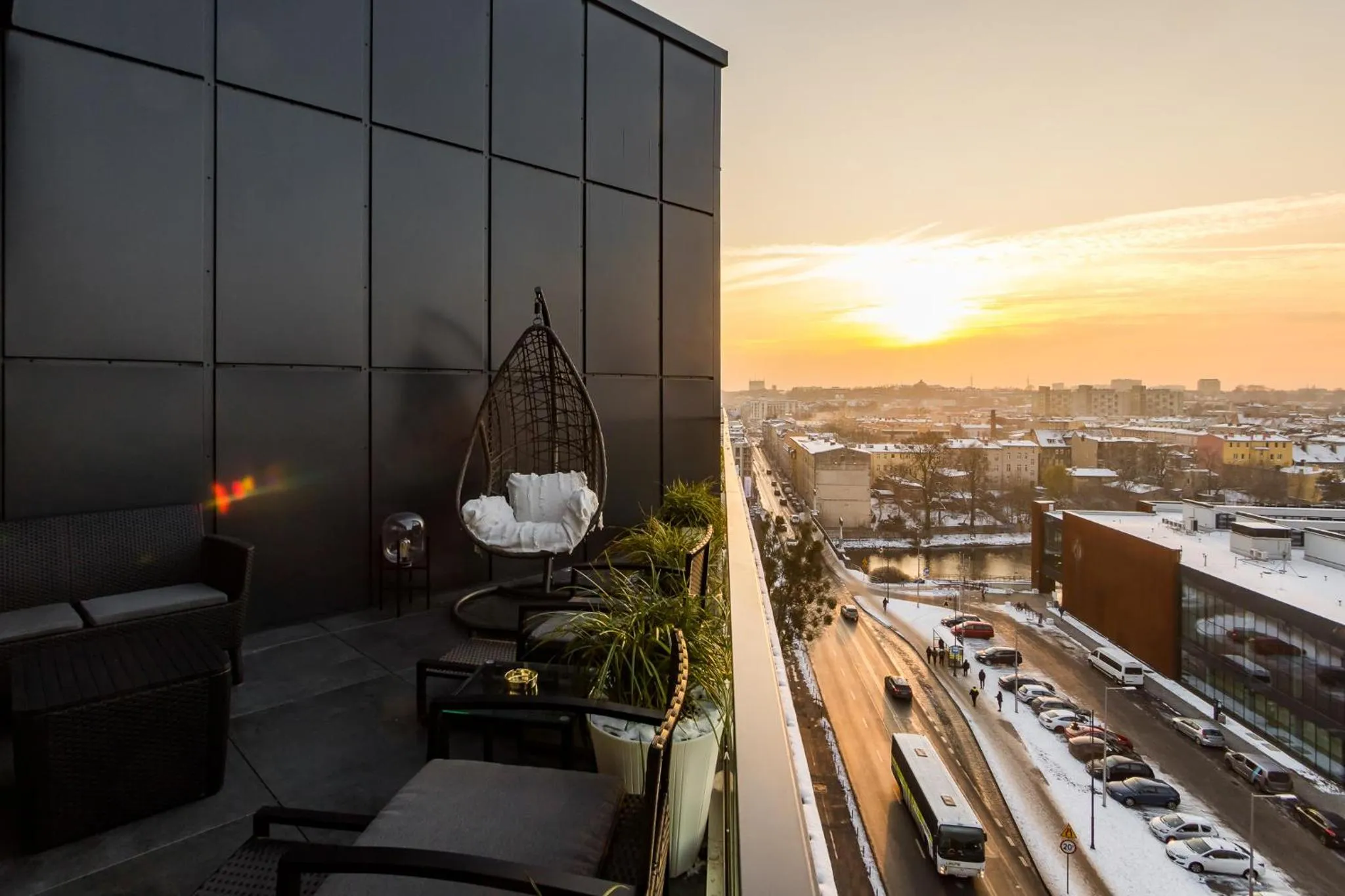 Communal lounge/ TV room in Q18 ApartHotel