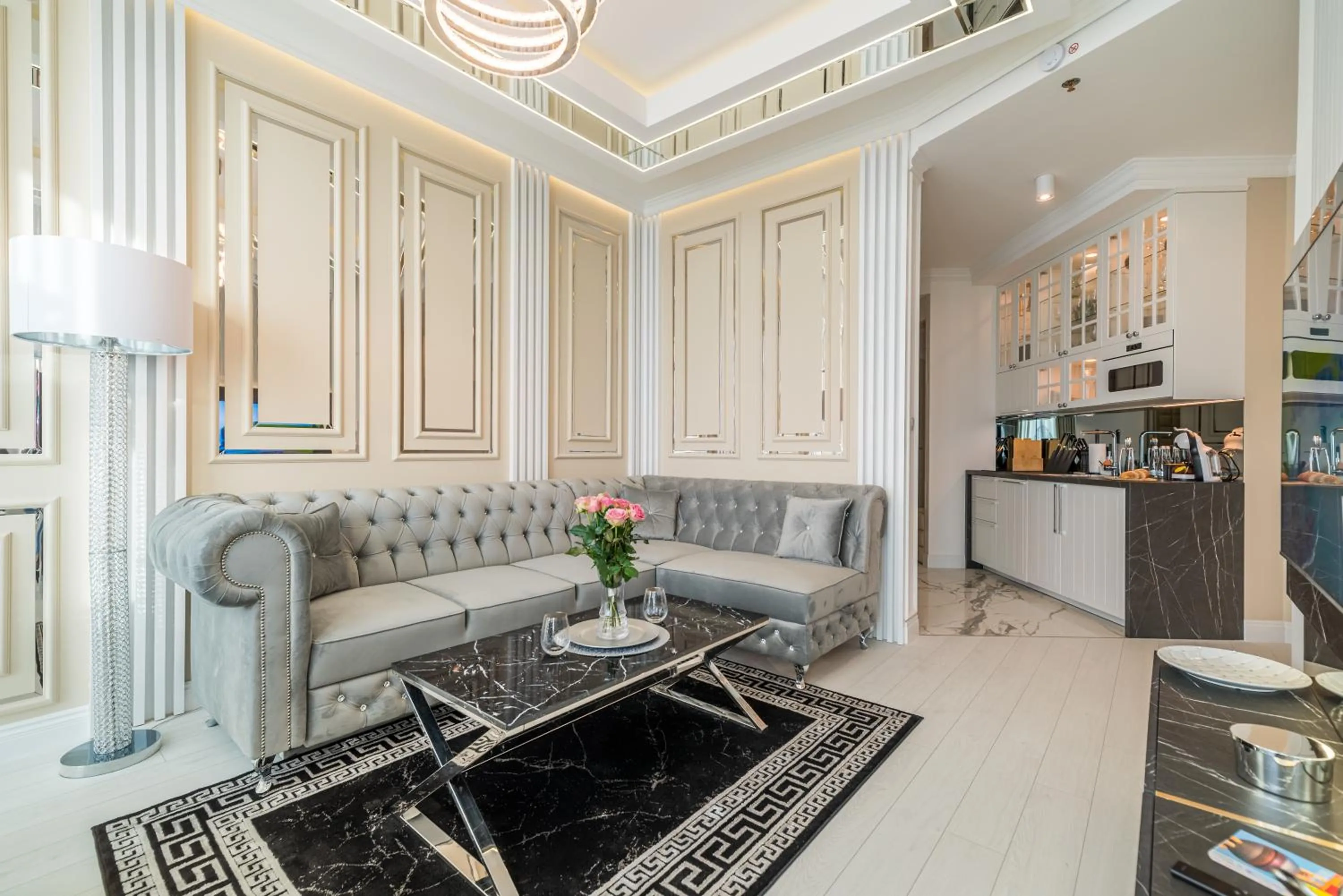 Kitchen or kitchenette in Q18 ApartHotel