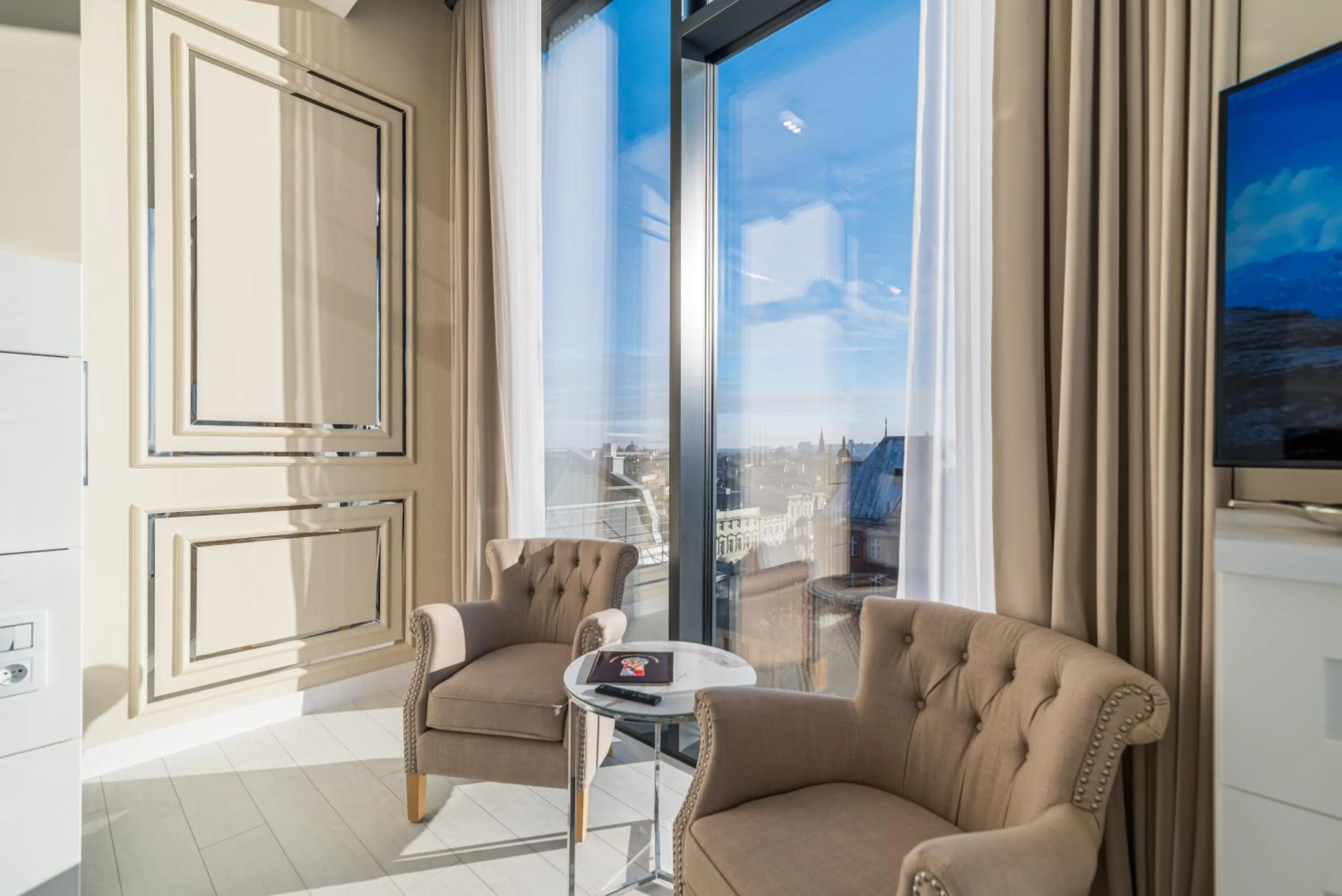 Living room in Q18 ApartHotel