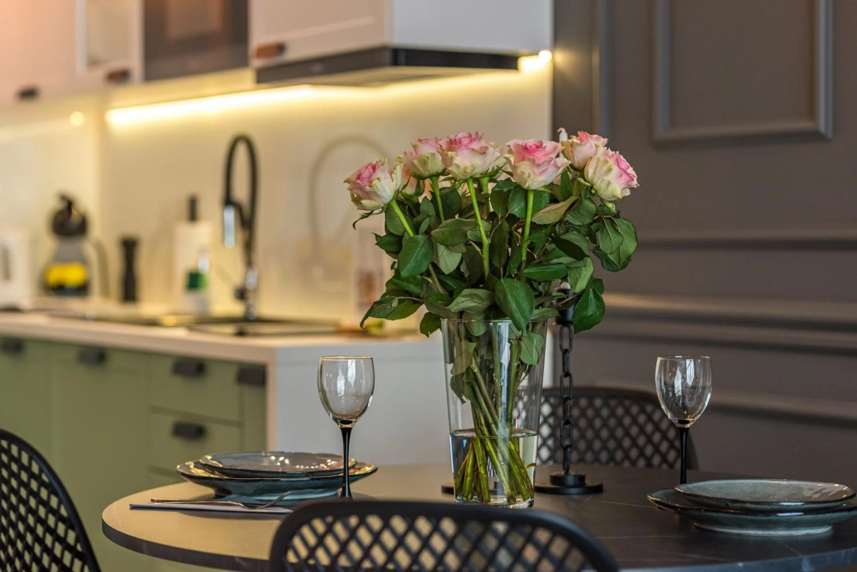 Kitchen or kitchenette in Q18 ApartHotel