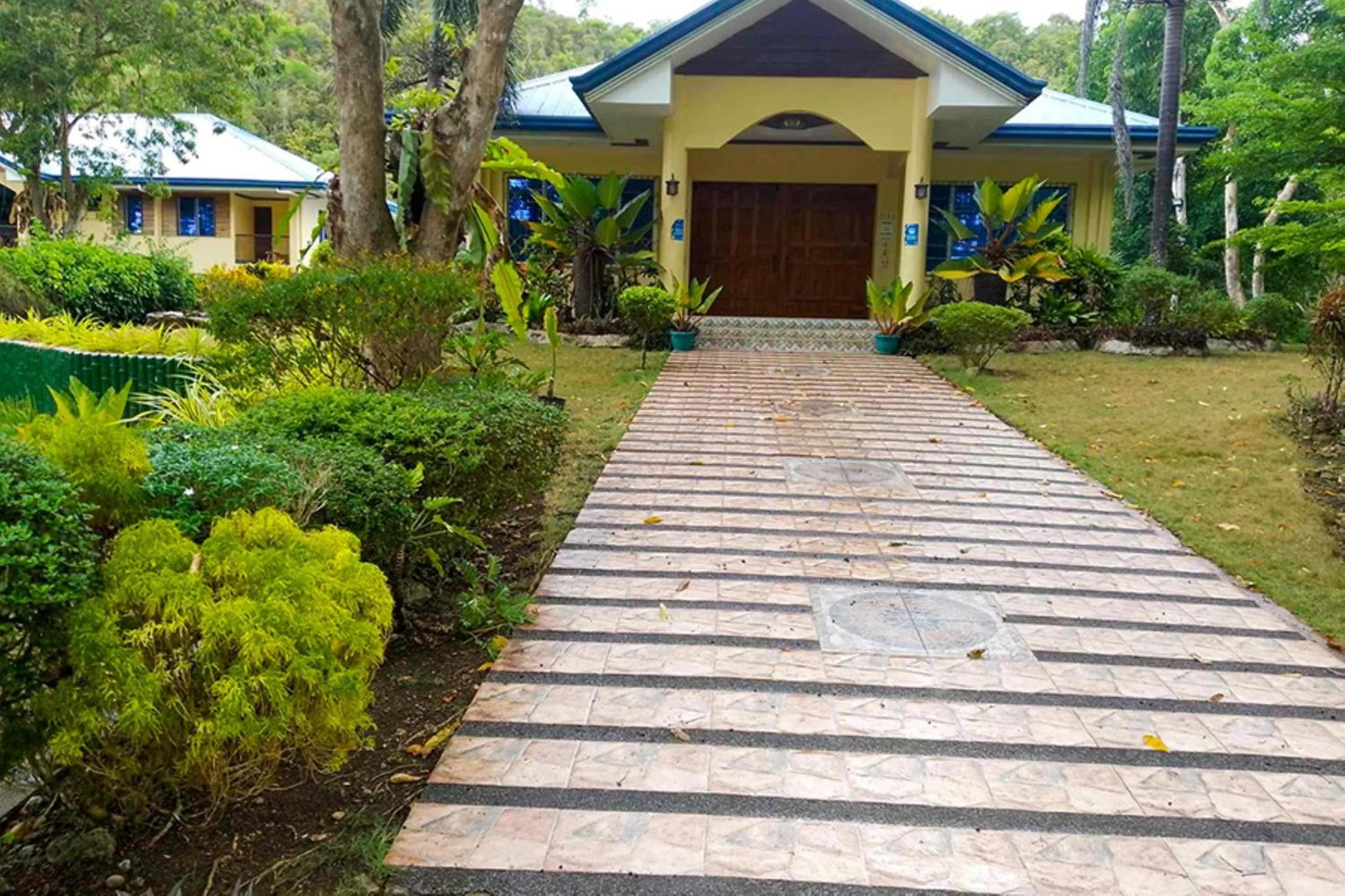 Facade/entrance in MJS Campsite and Mountain Resort