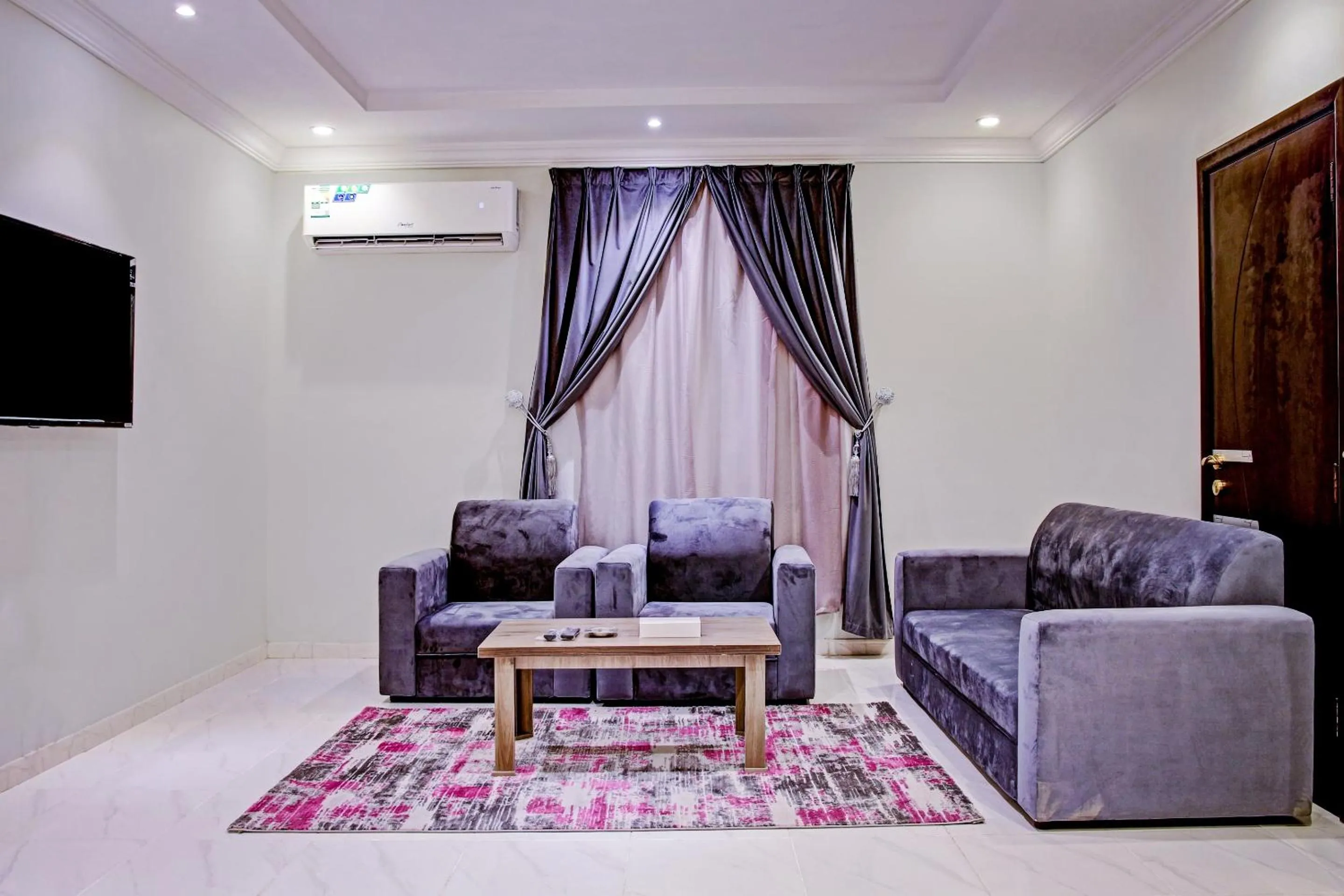 Seating area in Al Tamayoz Al Raqi - Bani Malik