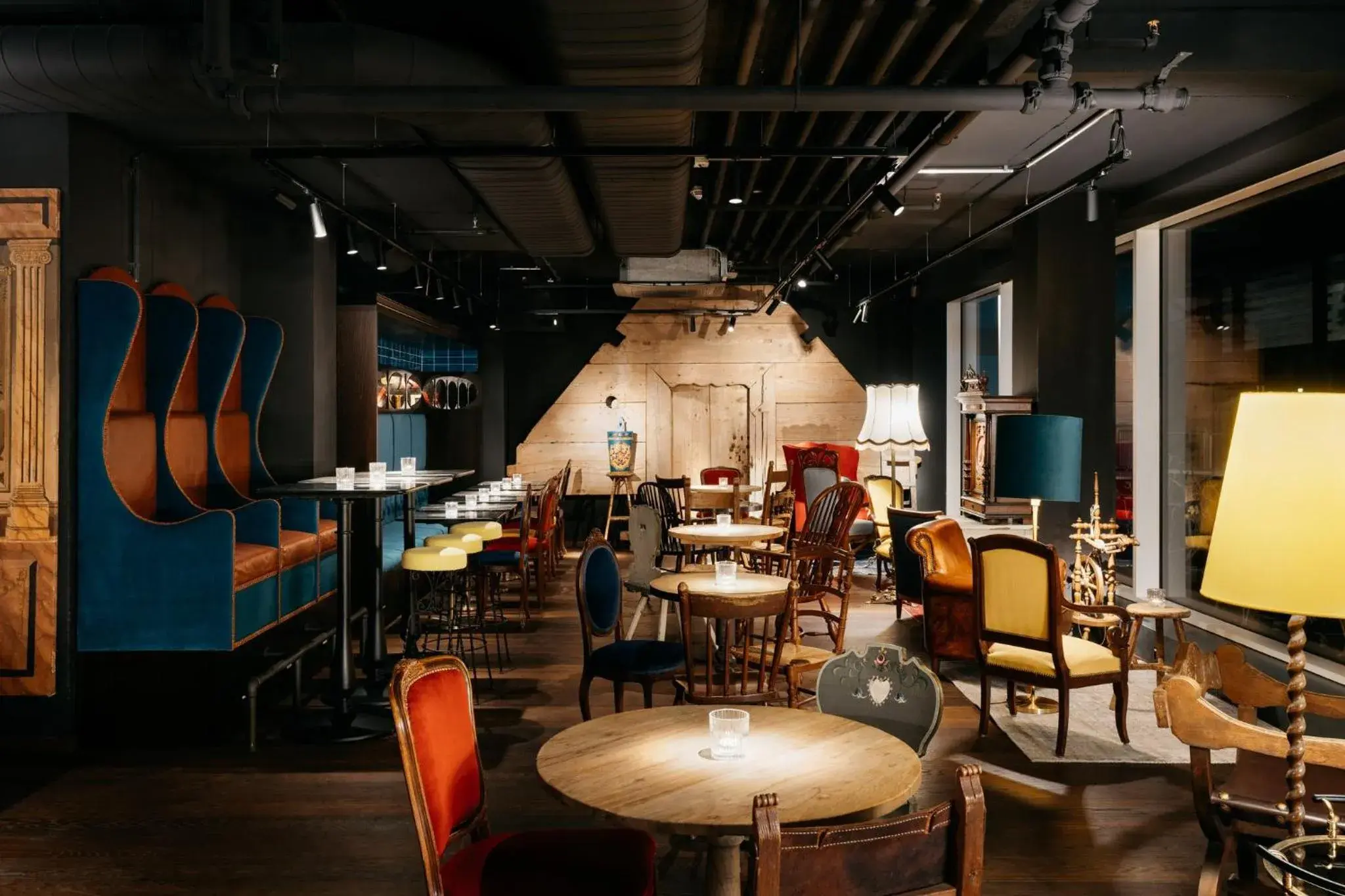 Lounge or bar in Ruby Rosi Hotel Munich Lounge or bar in Ruby Rosi Hotel Munich