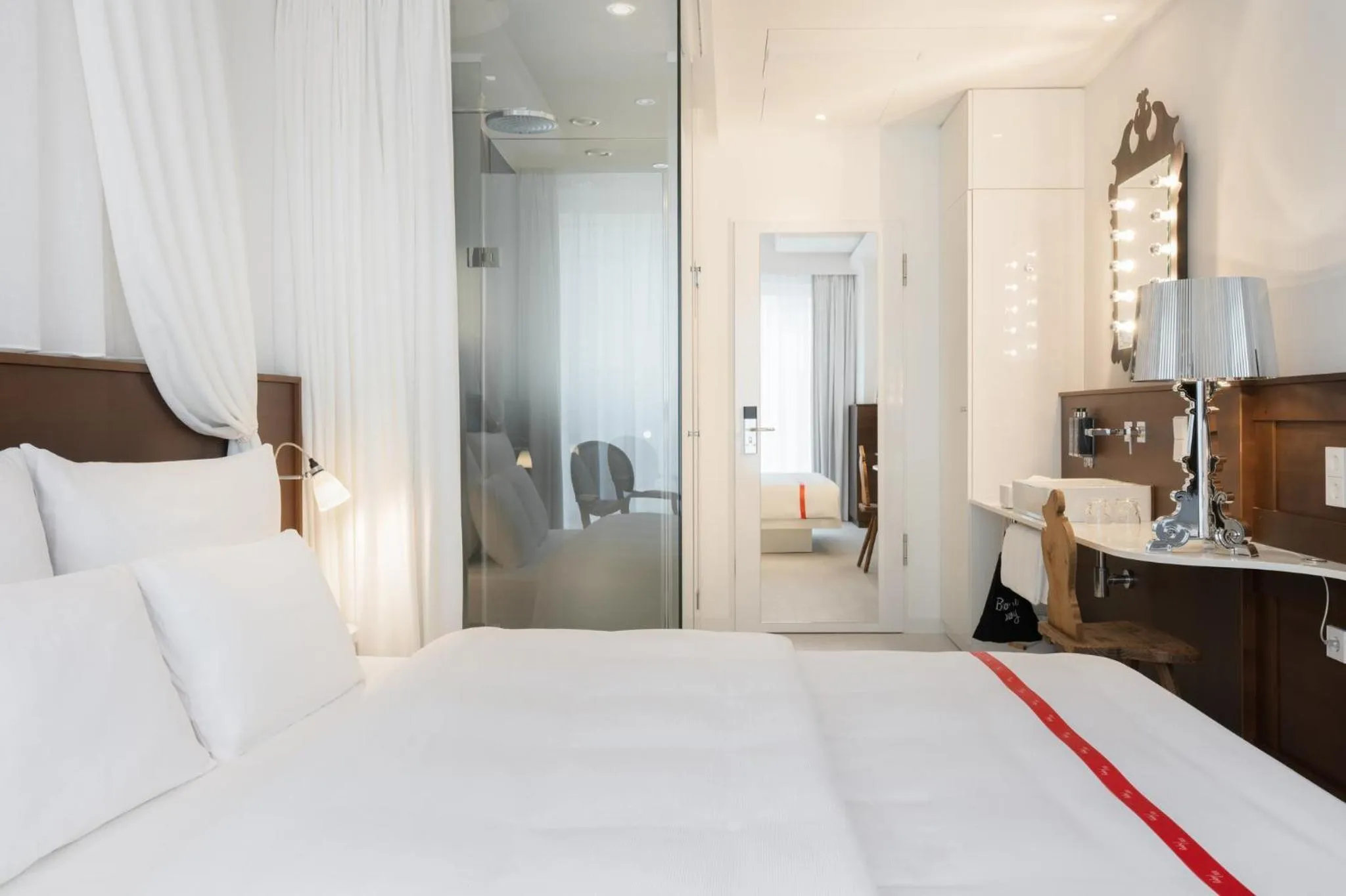 Photo of the whole room, Bed in Ruby Rosi Hotel Munich