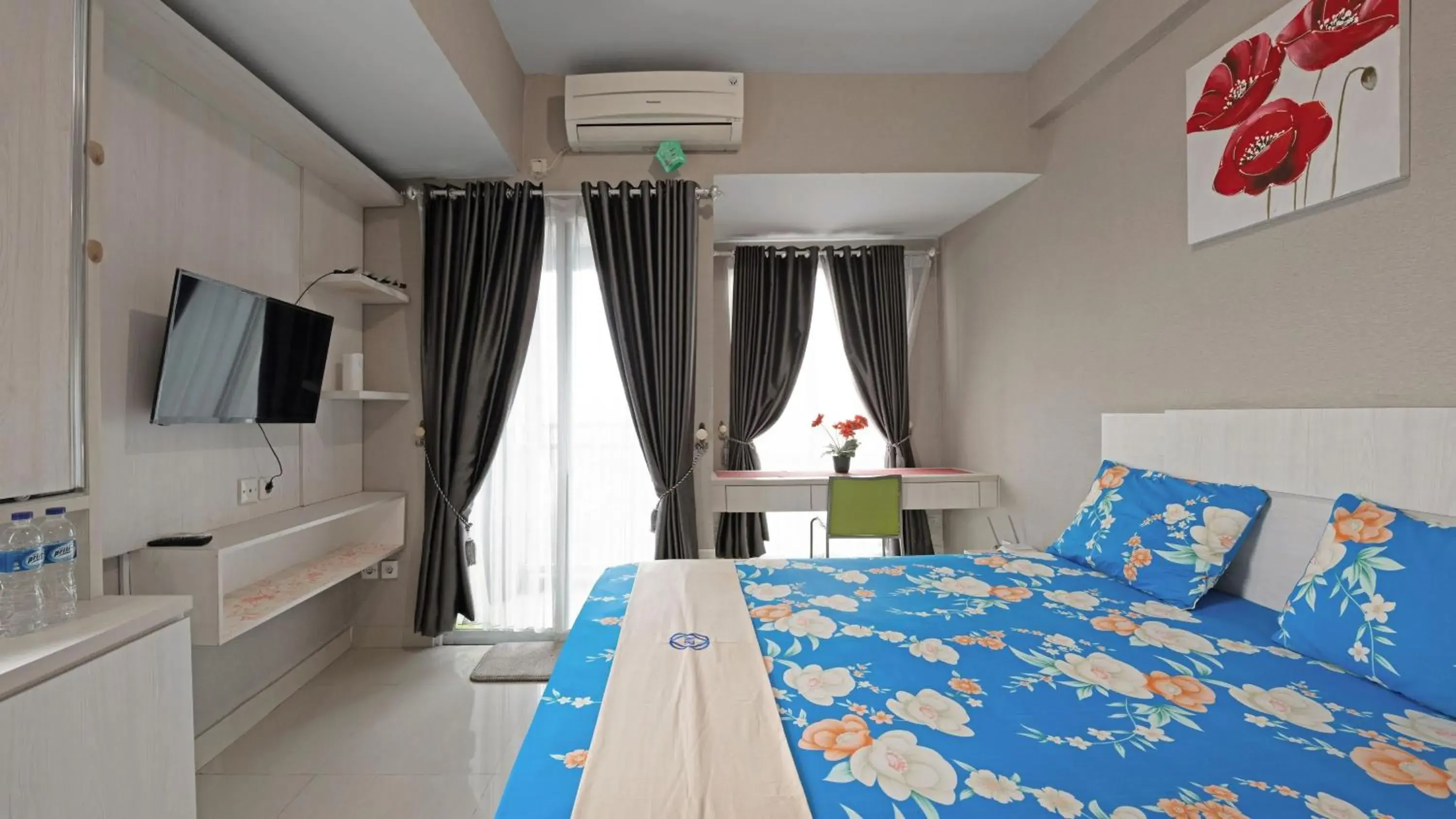 Bed in Apartemen Grand Dhika City by Nina Bed in Apartemen Grand Dhika City by Nina