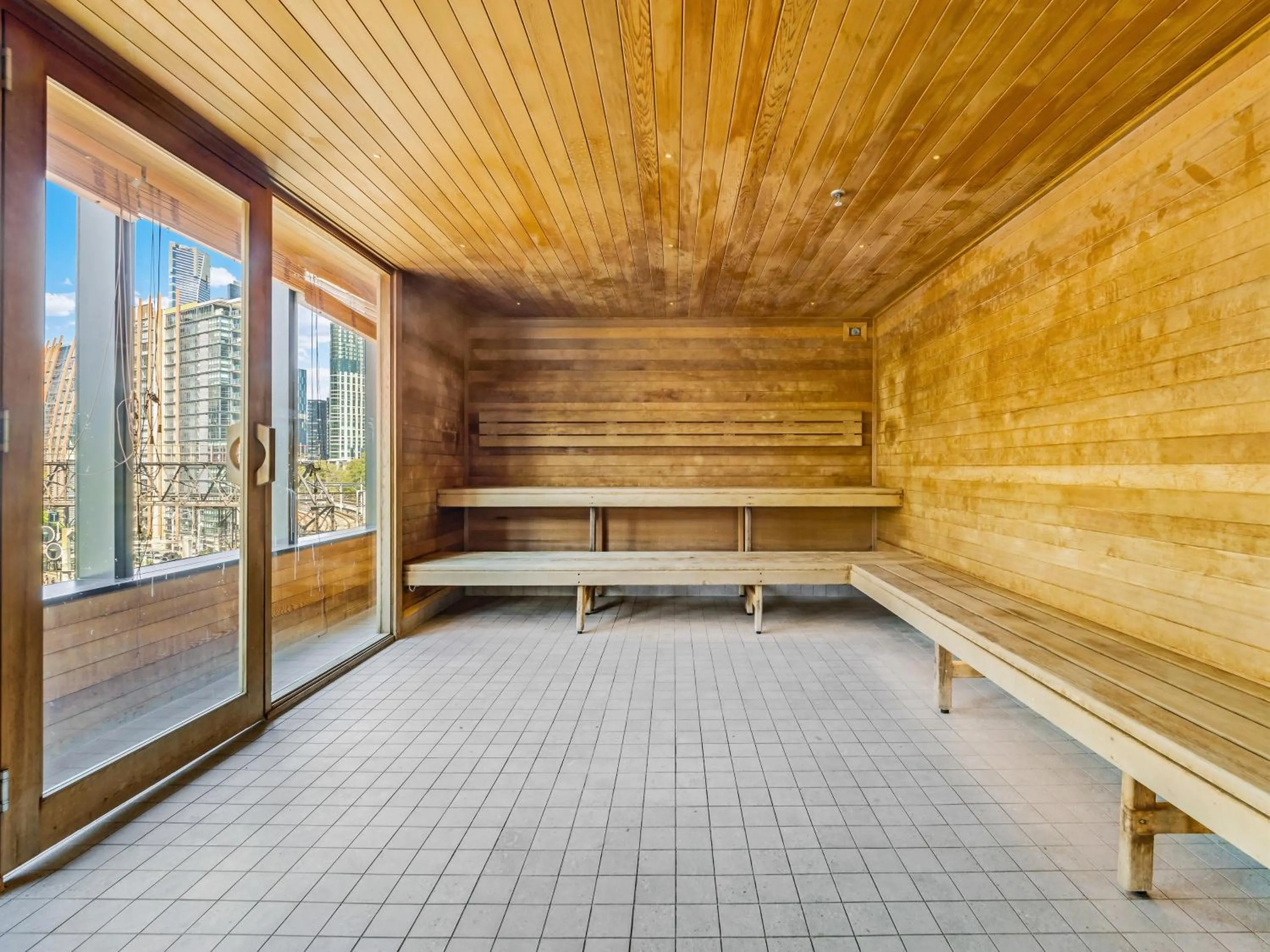 Spa and wellness centre/facilities in Pars apartments - Melbourne Quarter- unique View of city and Yarra