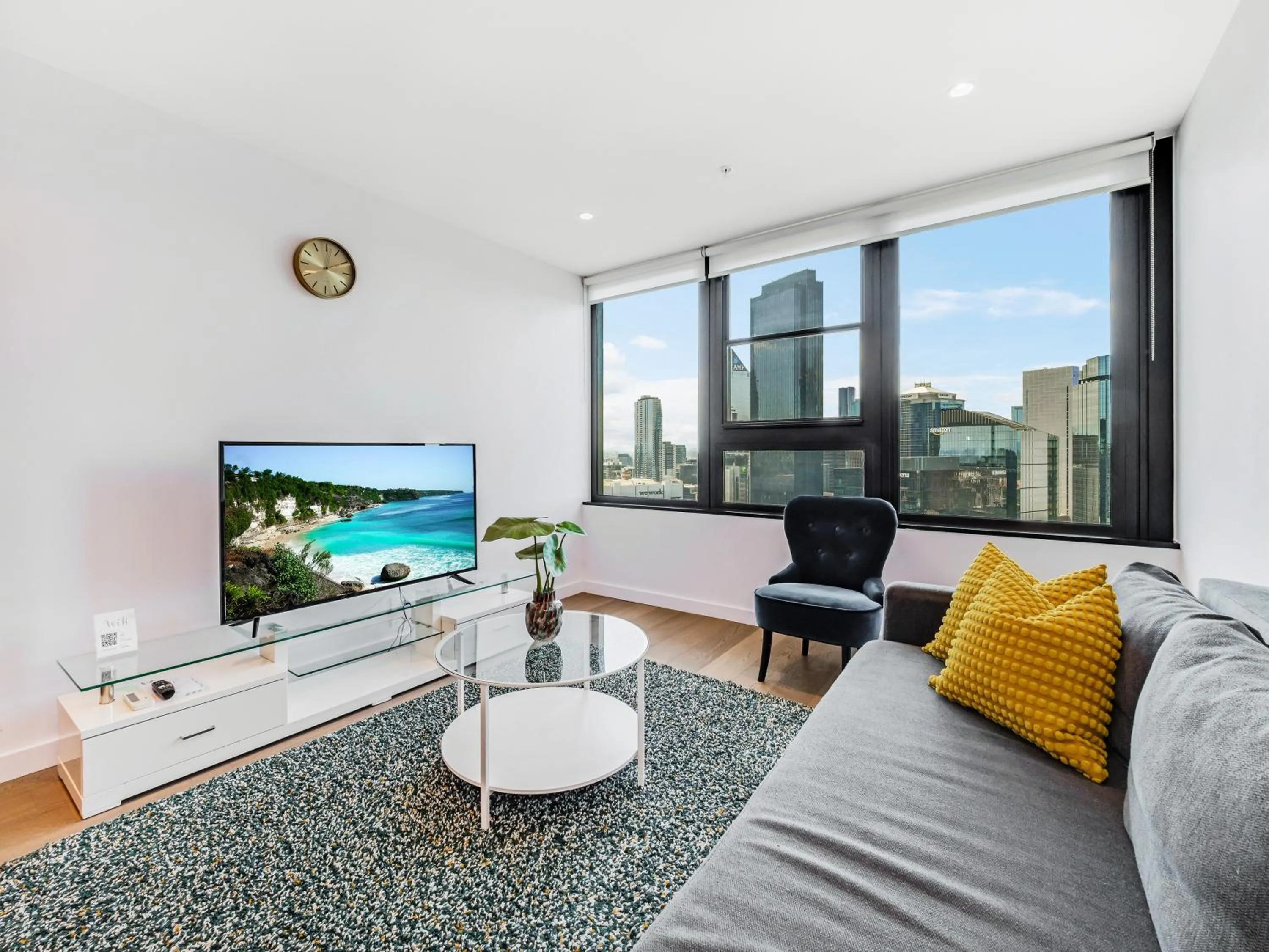 Living room in Pars apartments - Melbourne Quarter- unique View of city and Yarra