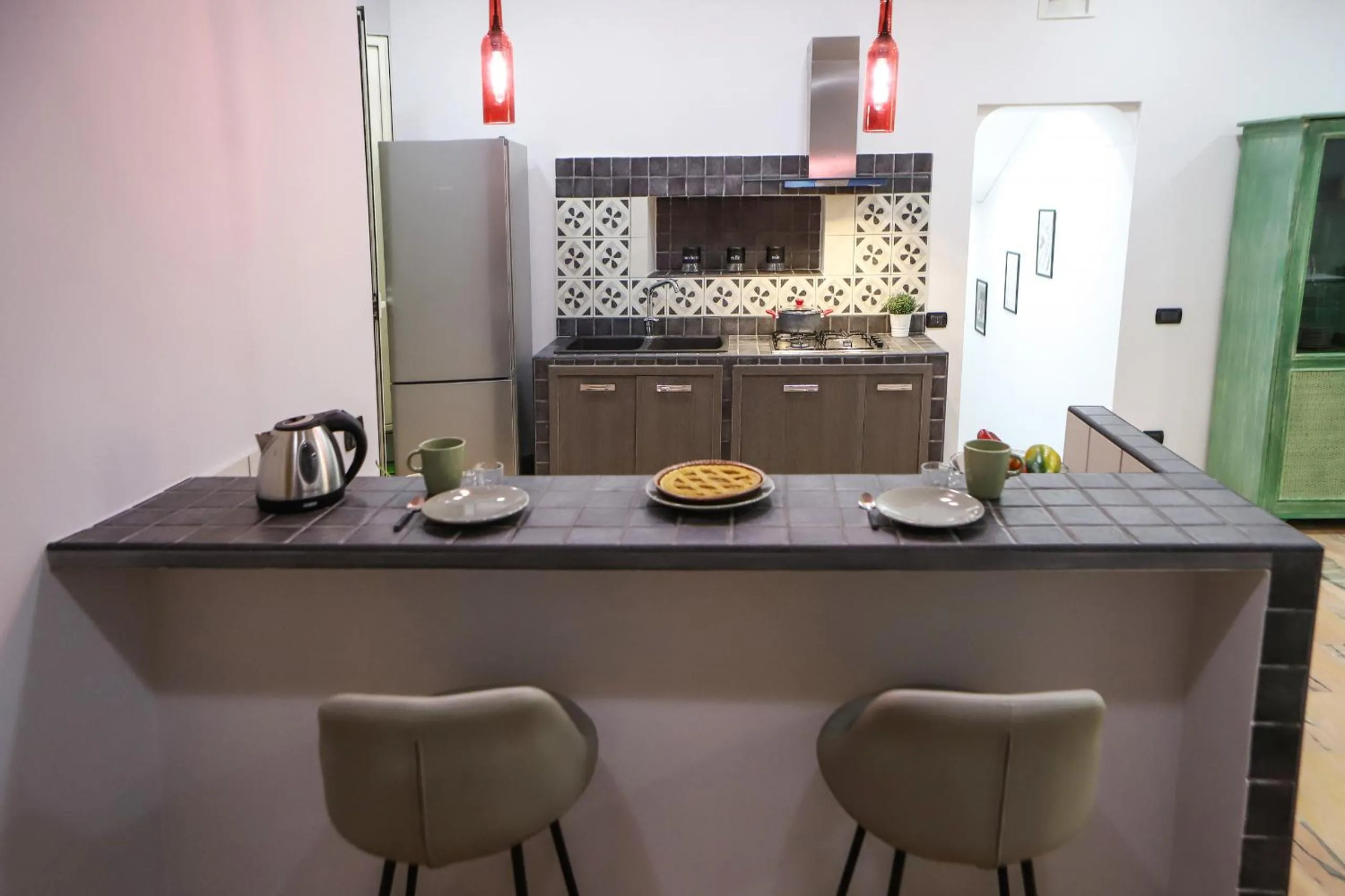 Modern Apartment at Piazza del Gesu' by Wonderful Italy