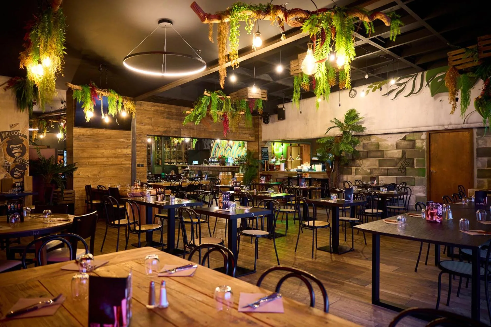 Restaurant/places to eat in In Jungle Hôtel