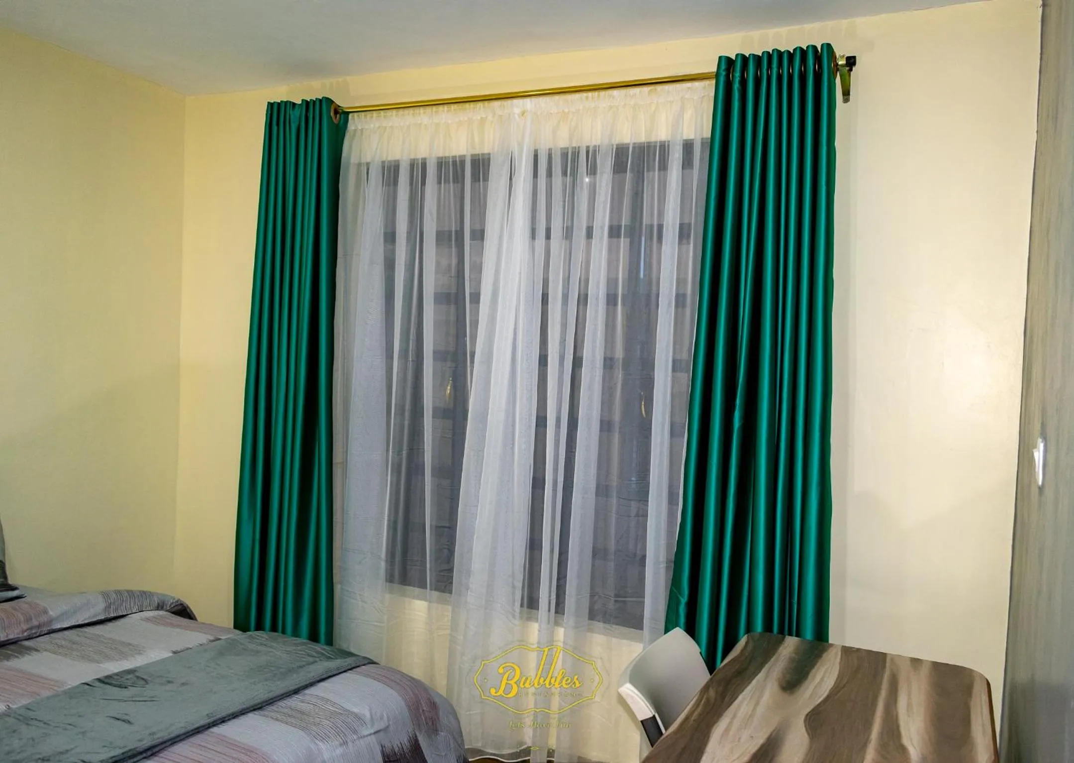 Bedroom, Bed in Bubbles Lodge Kinangop