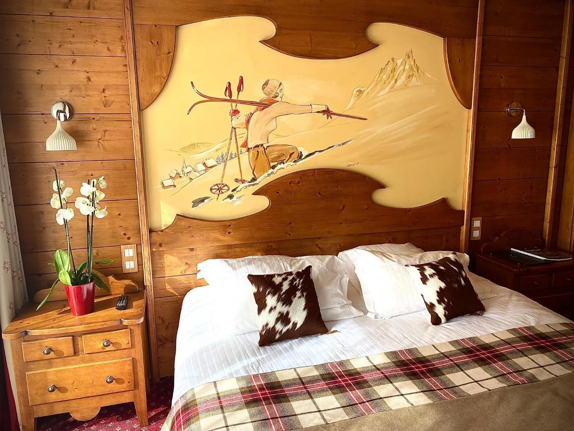 Bed in Chalet-Hôtel Le Labrador, The Originals Relais (Relais du Silence)