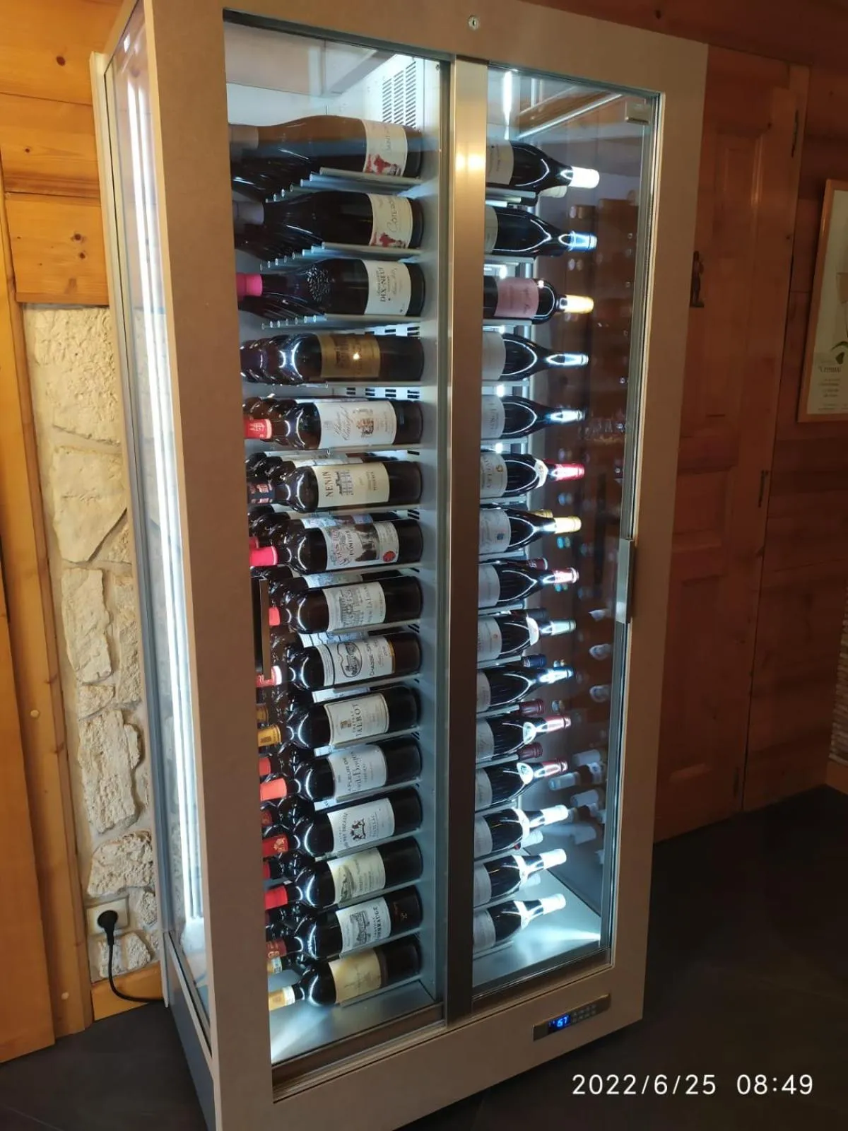 Drinks in Chalet-Hôtel Le Labrador, The Originals Relais (Relais du Silence)