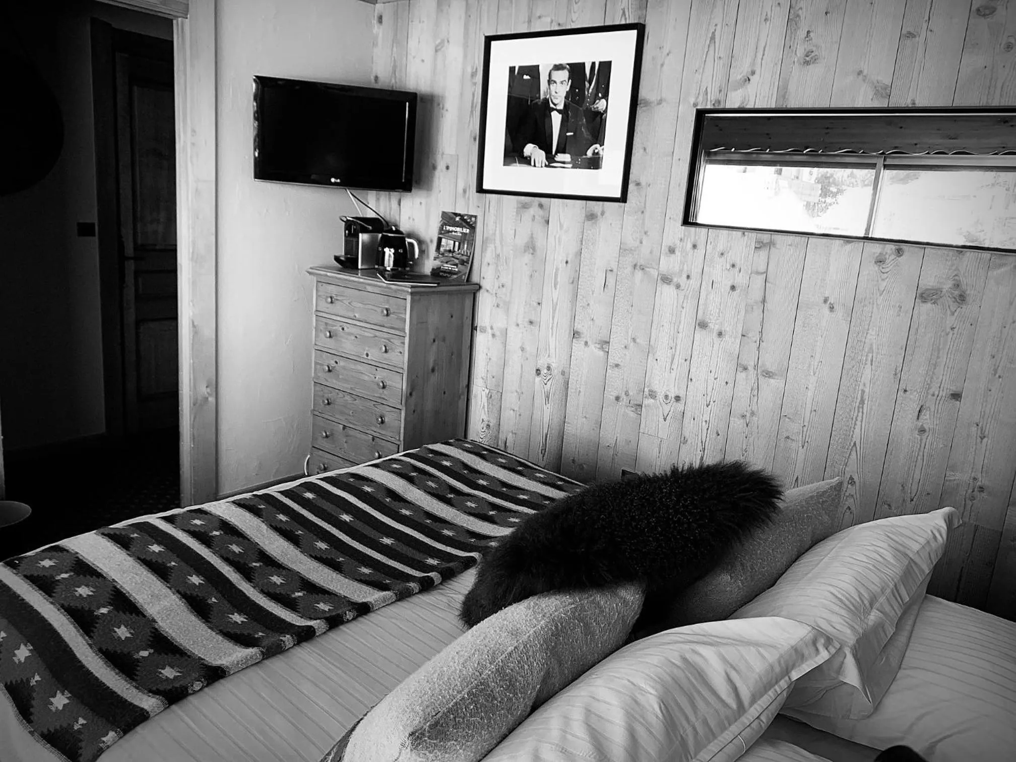 Bed in Chalet-Hôtel Le Labrador, The Originals Relais (Relais du Silence)