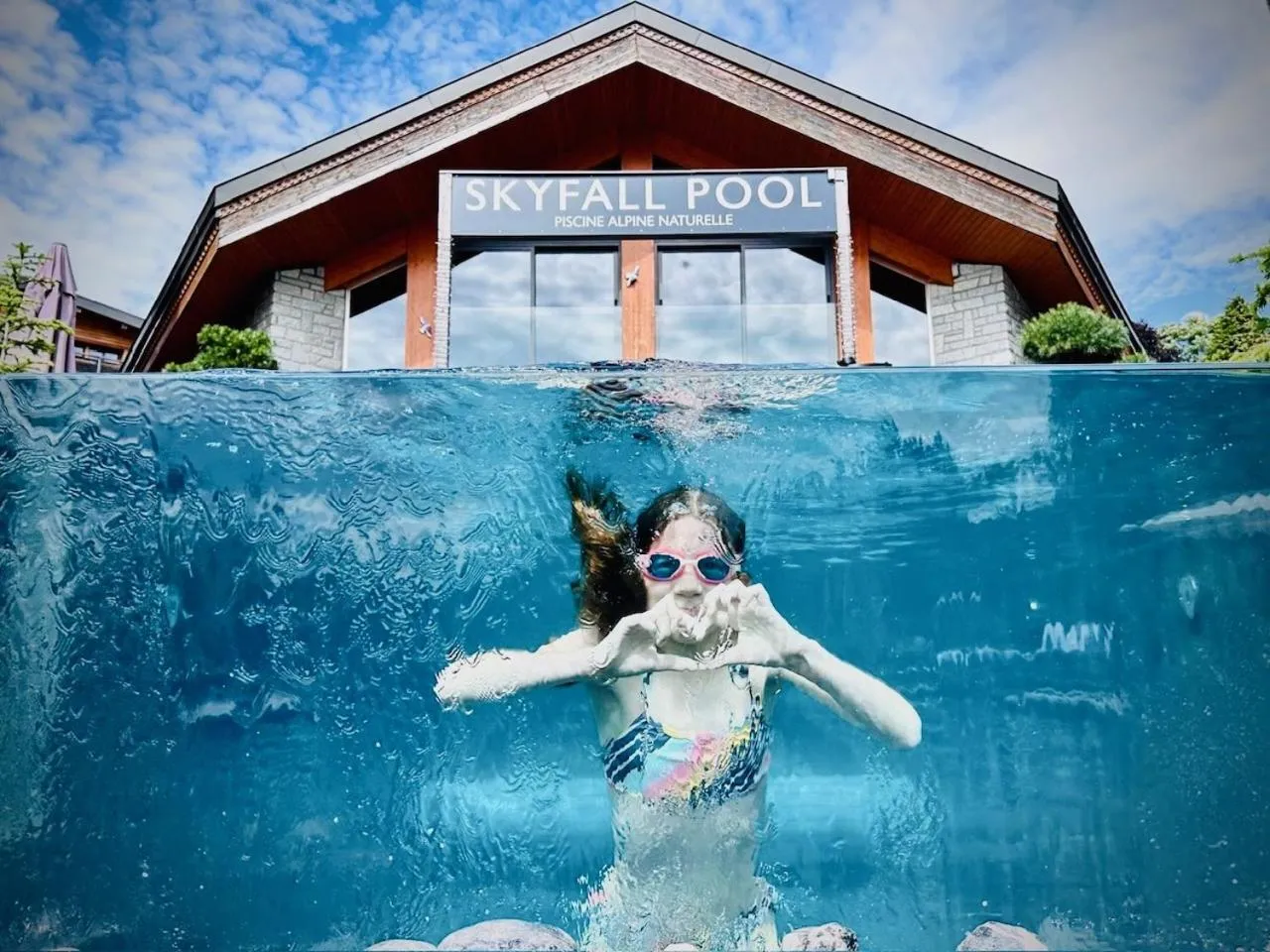 Swimming Pool in Chalet-Hôtel Le Labrador, The Originals Relais (Relais du Silence)