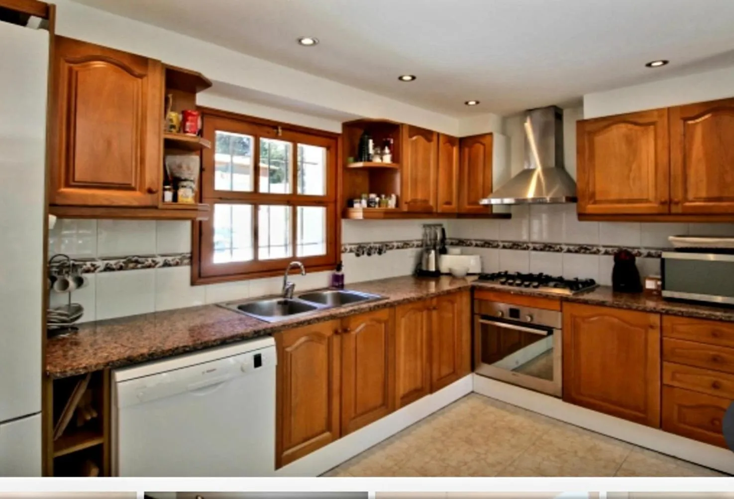 Kitchen or kitchenette in Villa Francisco