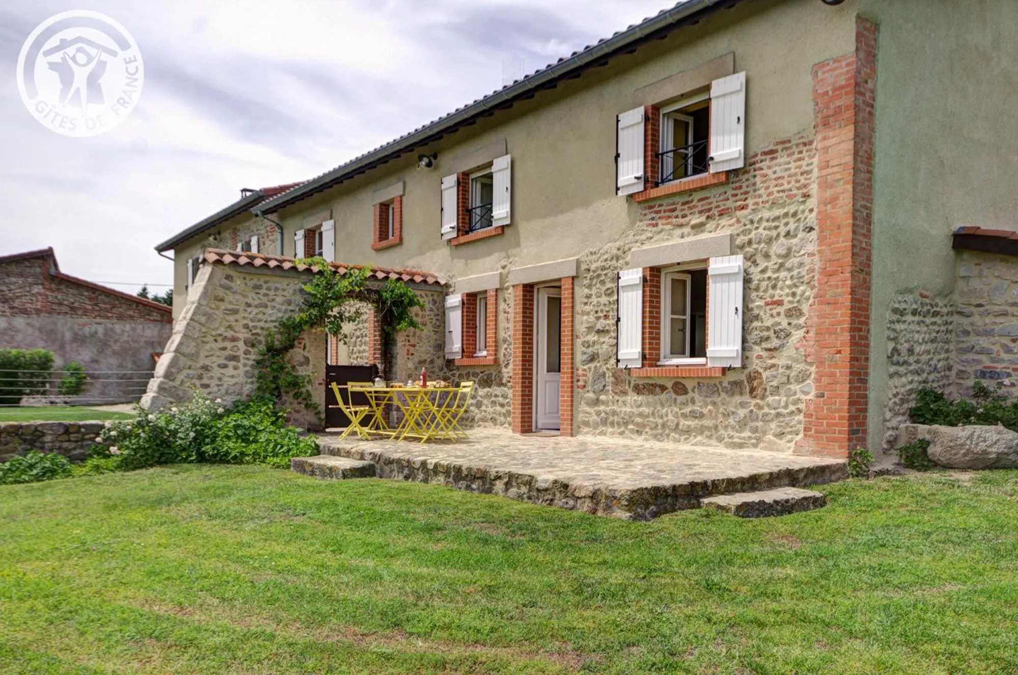 Facade/entrance in Chambres d'Hôtes Ondine et Igor