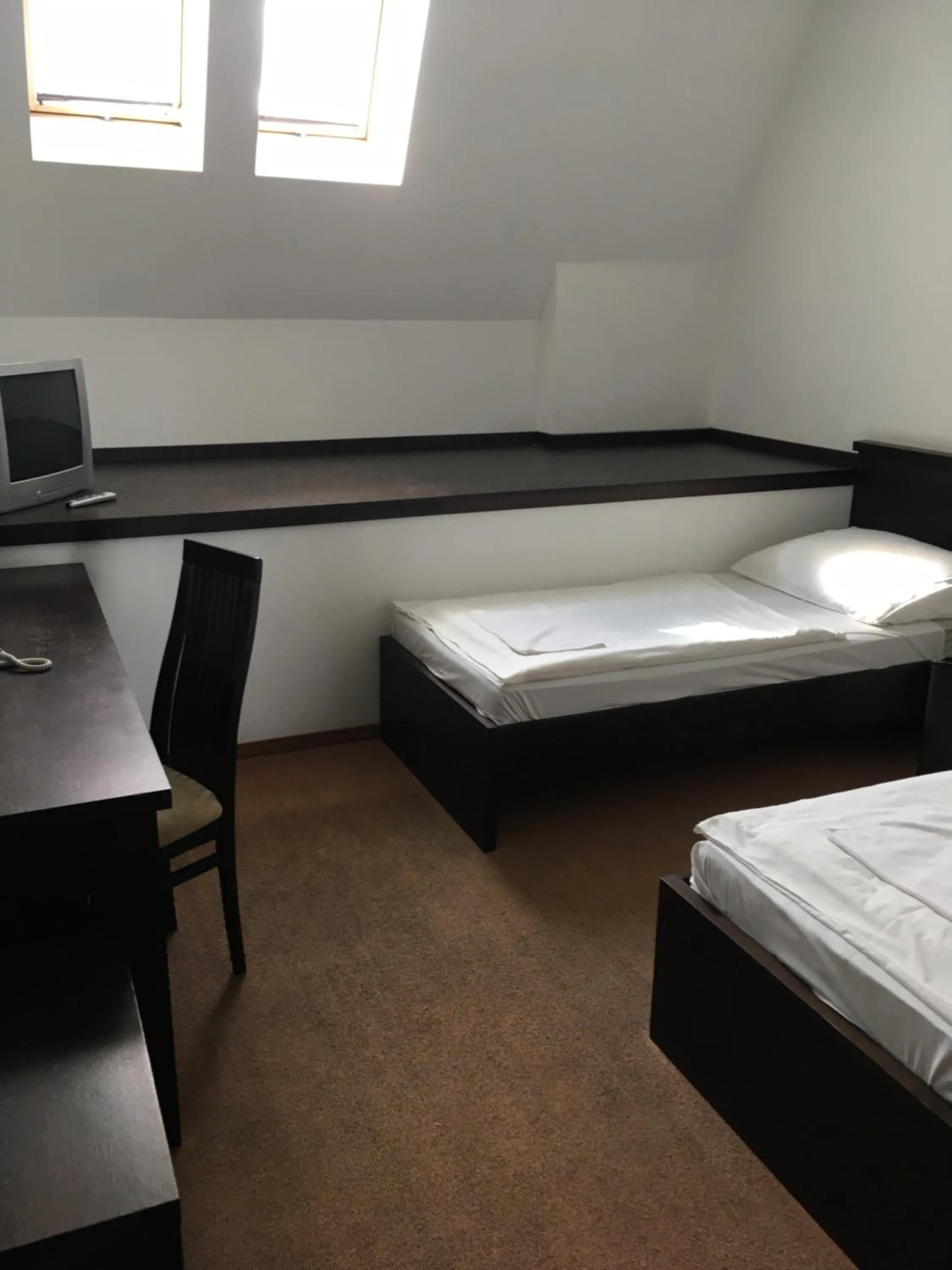 Property building, Bed in Hotel Centrál