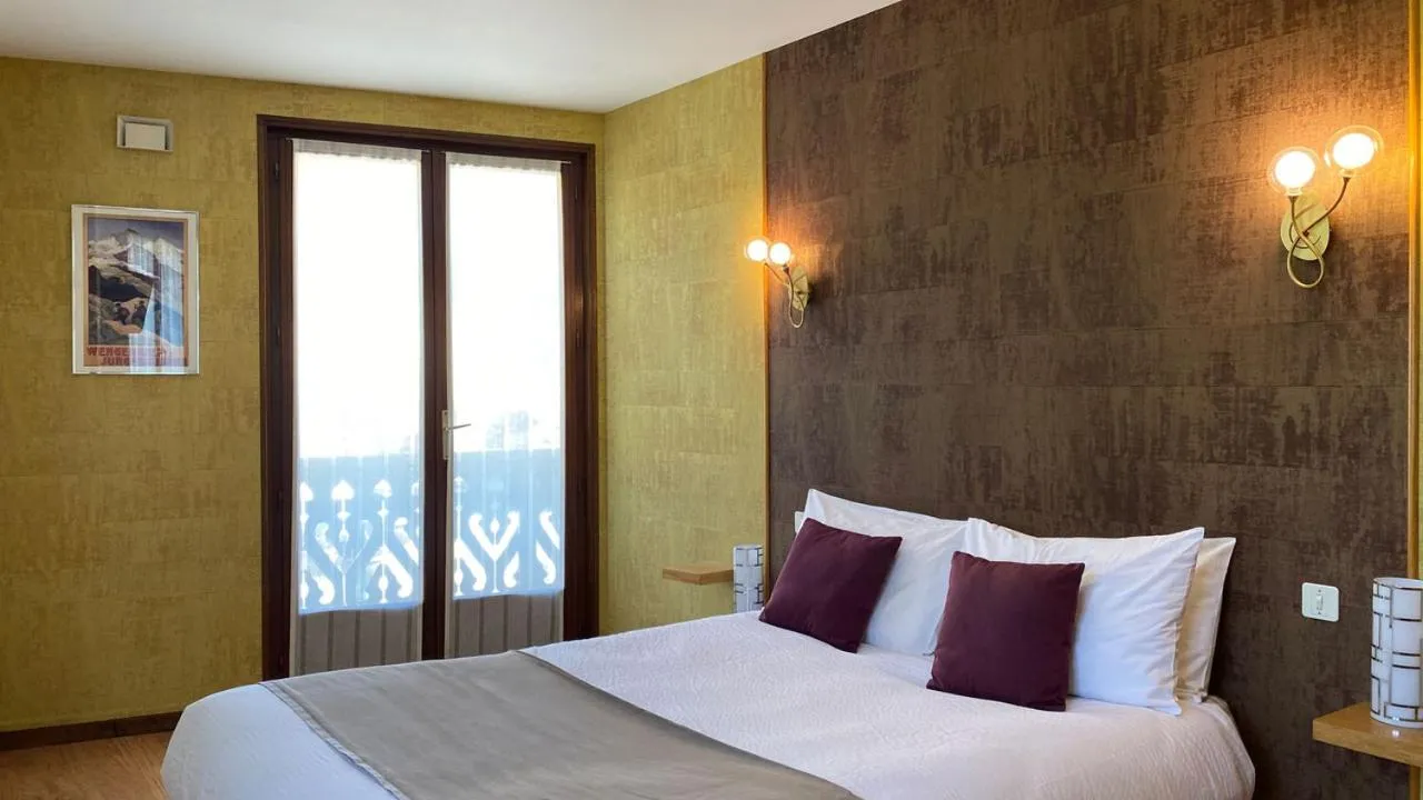 Standard Double Room - single occupancy in Logis La Chaumière Saint-Maurice
