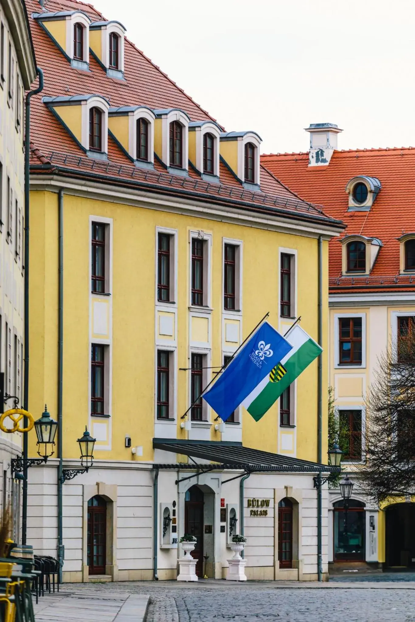 Facade/entrance in Relais & Châteaux Bülow Palais Facade/entrance in Relais & Châteaux Bülow Palais