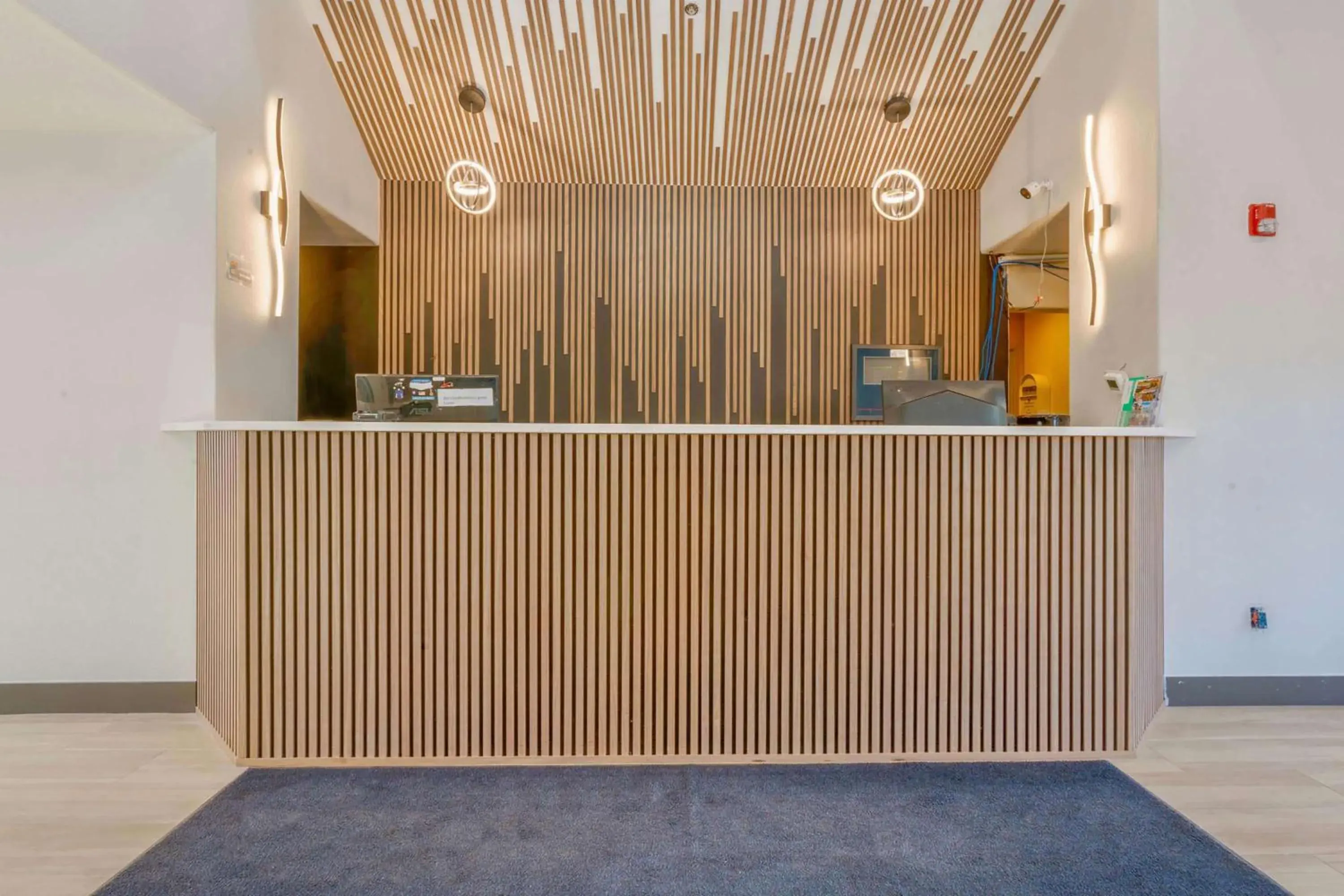 Lobby or reception in Days Inn by Wyndham Thornton Lobby or reception in Days Inn by Wyndham Thornton