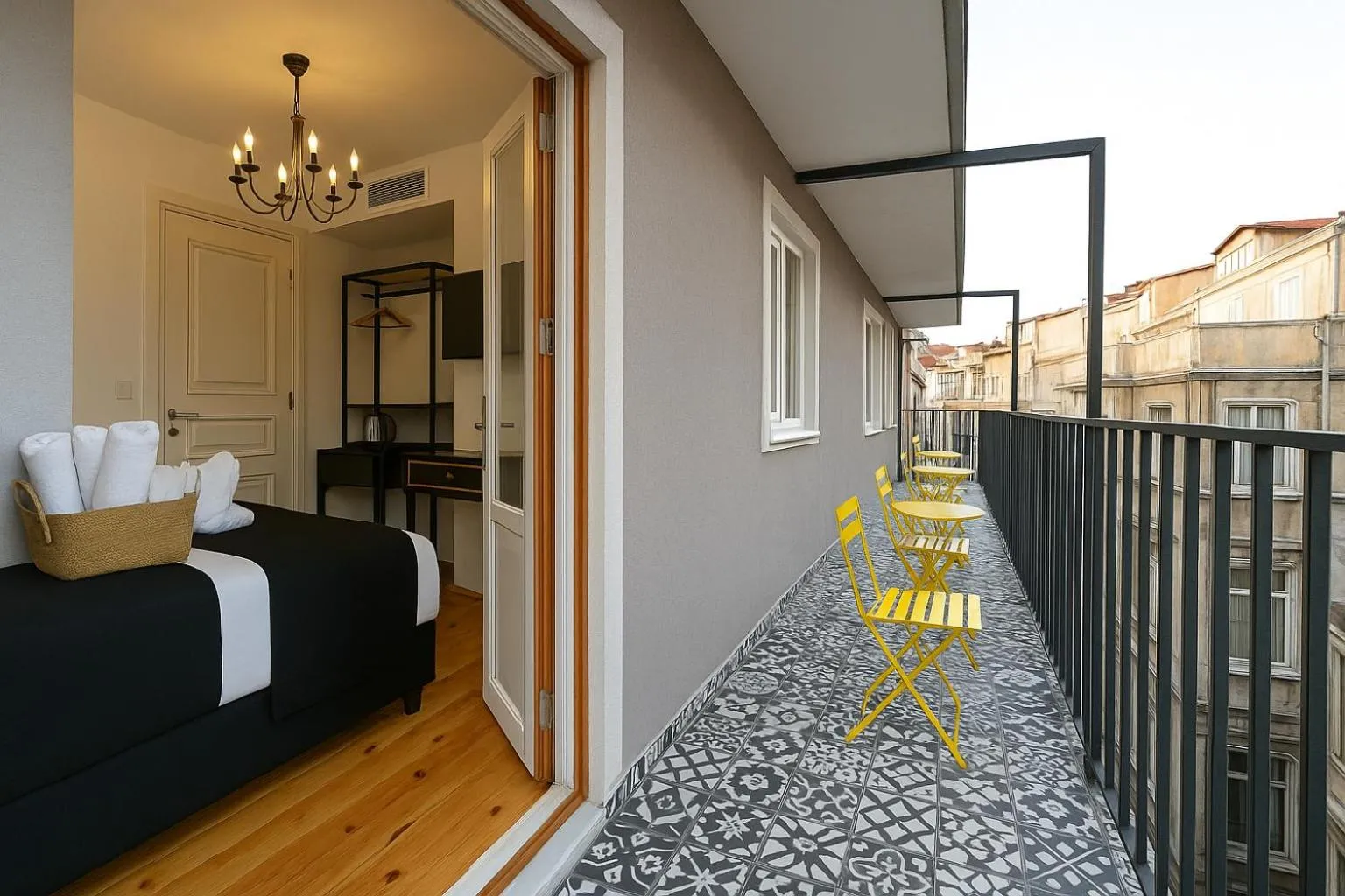 Patio in Taksim Istiklal Street Kamilbey Hotel