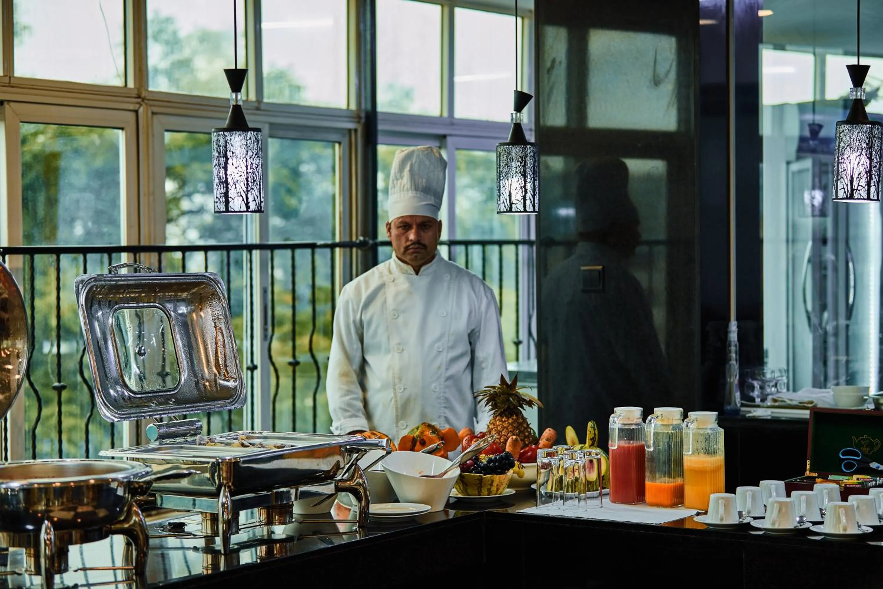 Food and drinks in seven skies hotel