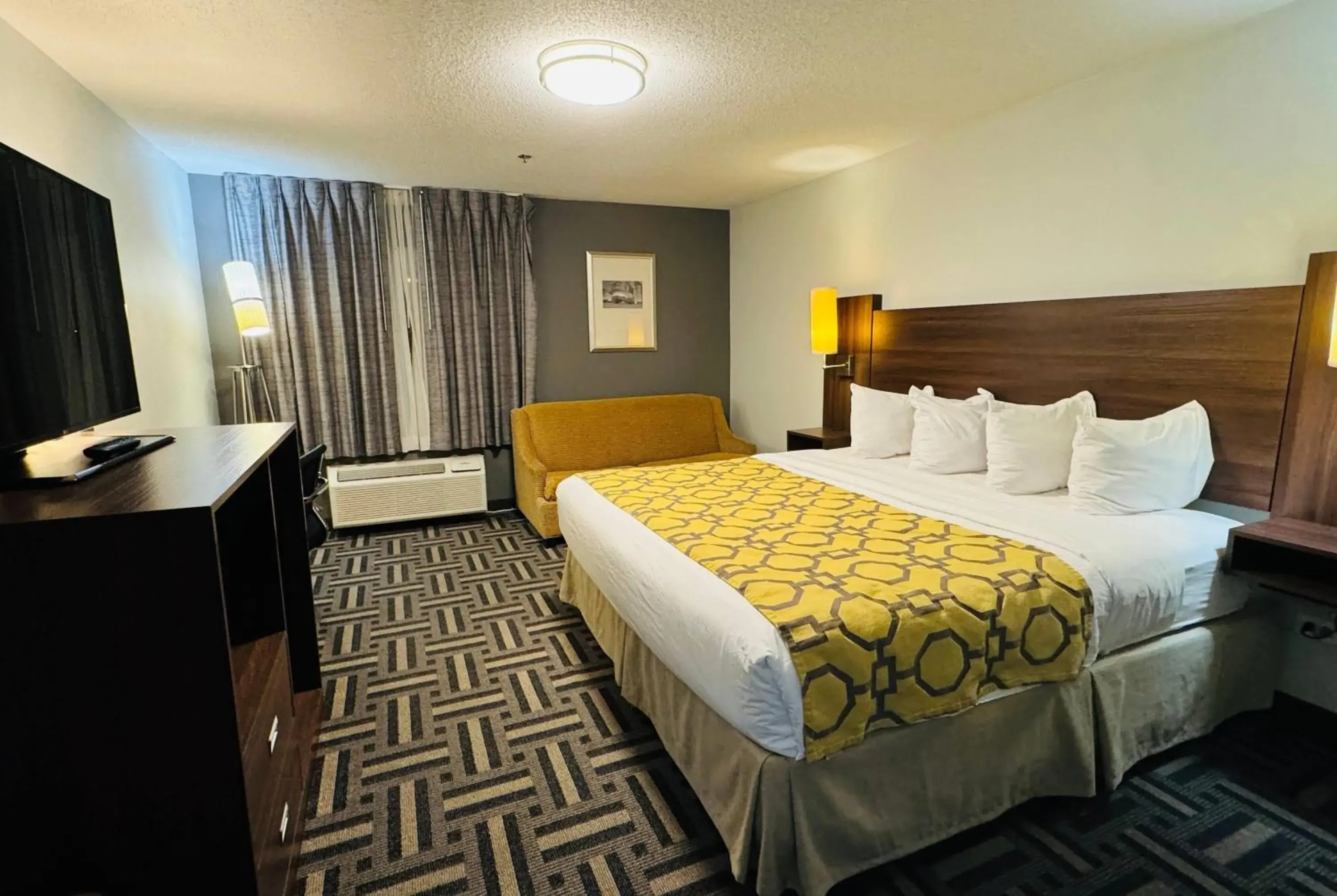 Photo of the whole room, Bed in Baymont by Wyndham Chicago/Calumet City Photo of the whole room, Bed in Baymont by Wyndham Chicago/Calumet City